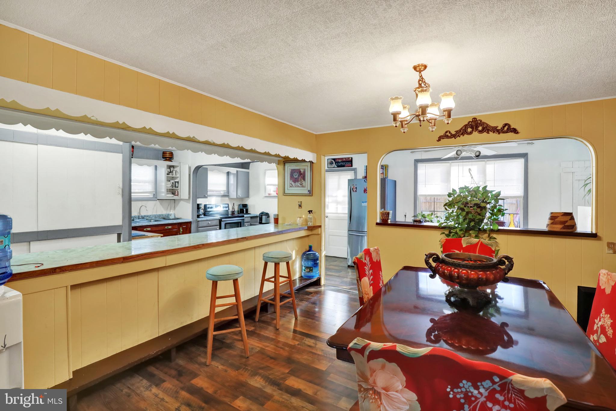 336 LAKE FRONT DRIVE