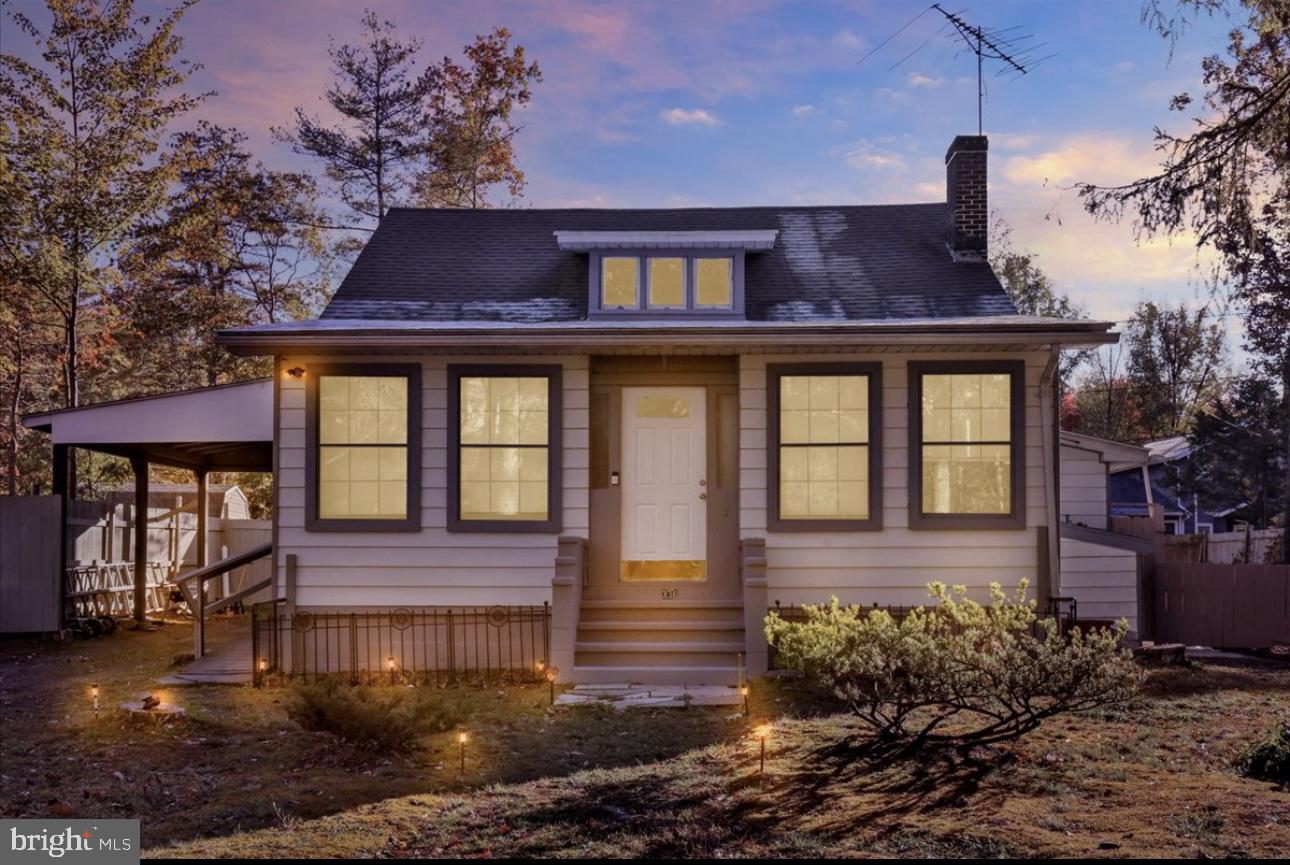 336 LAKE FRONT DRIVE