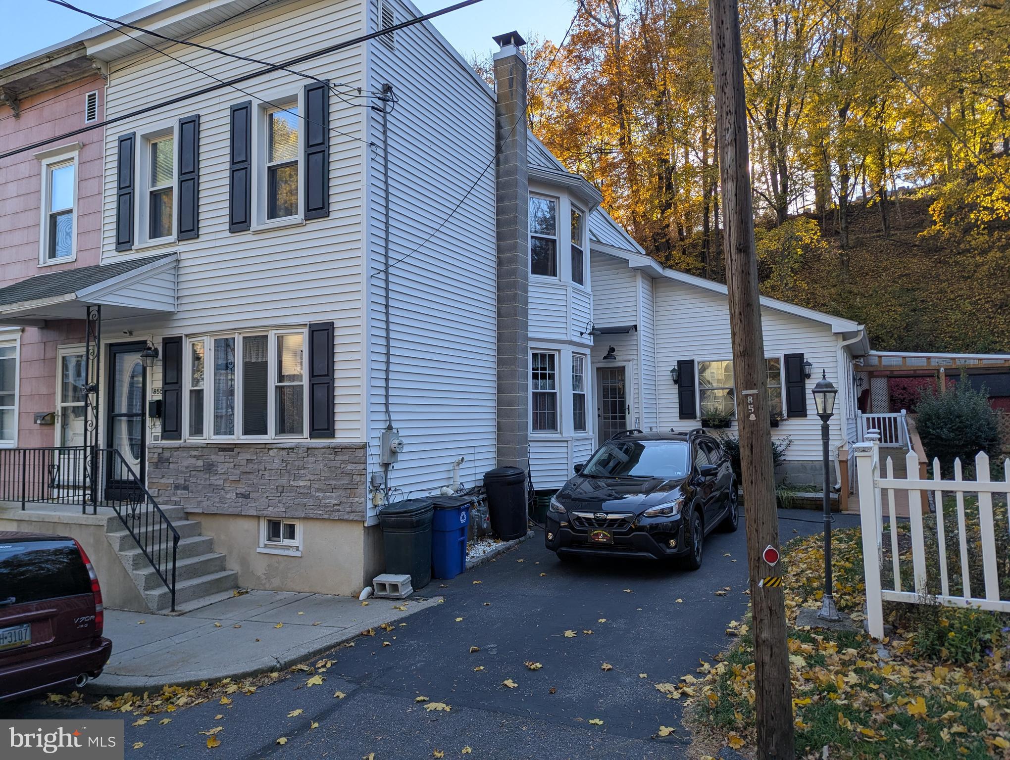855 WATER STREET