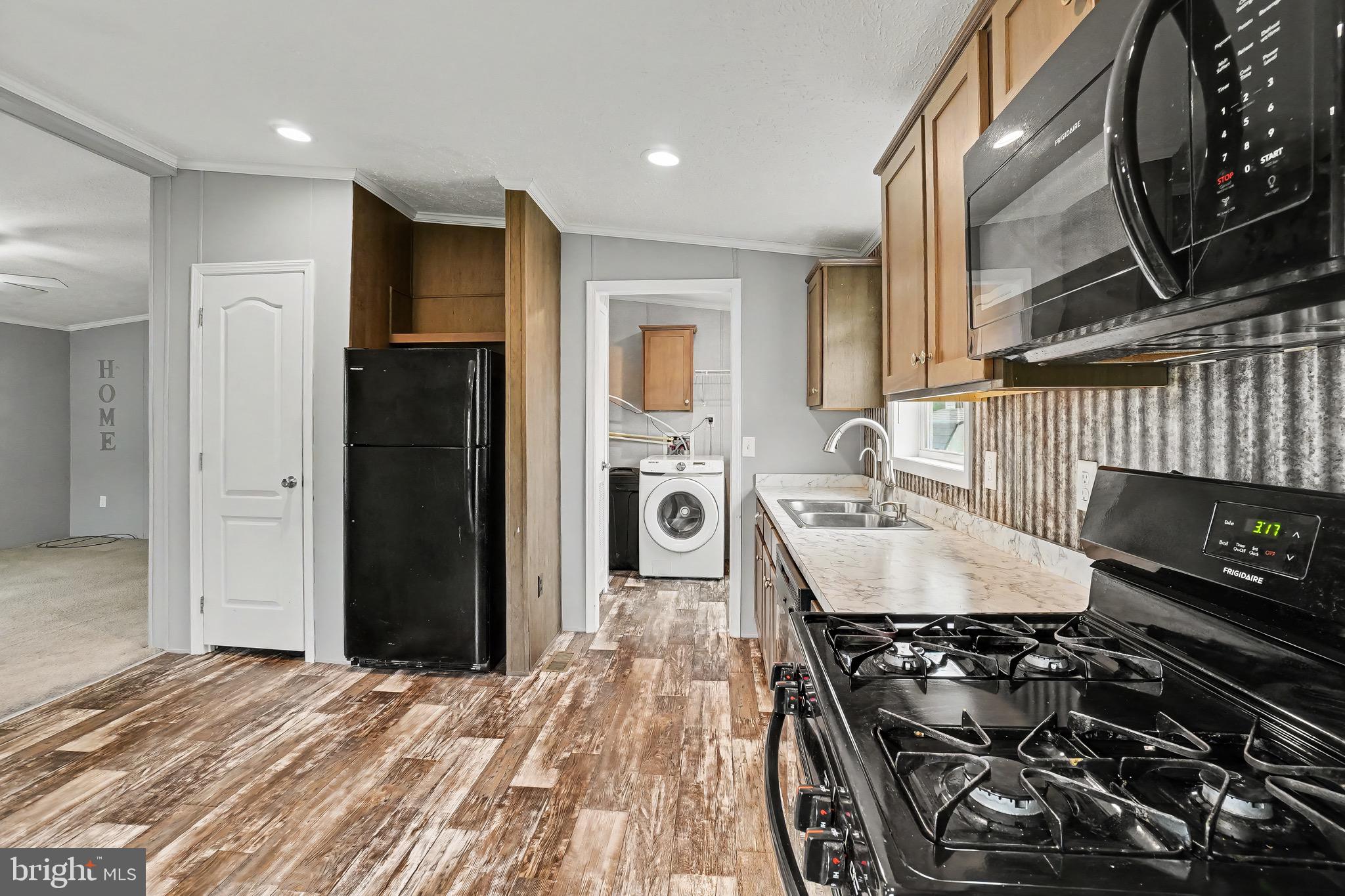 13 FRIEDEN MANOR C