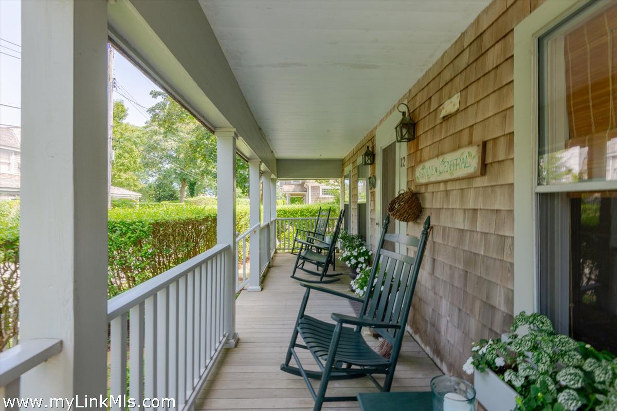 12 Cottage Avenue