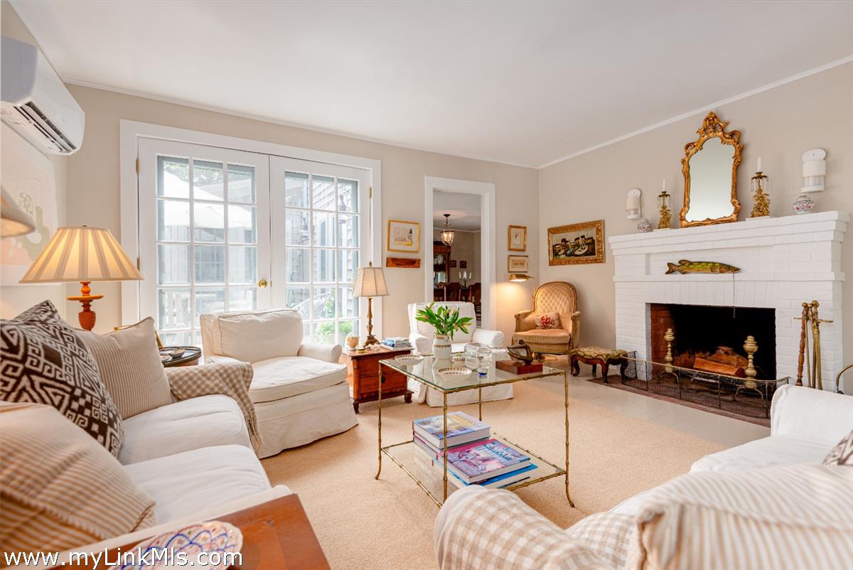 12 Cottage Avenue