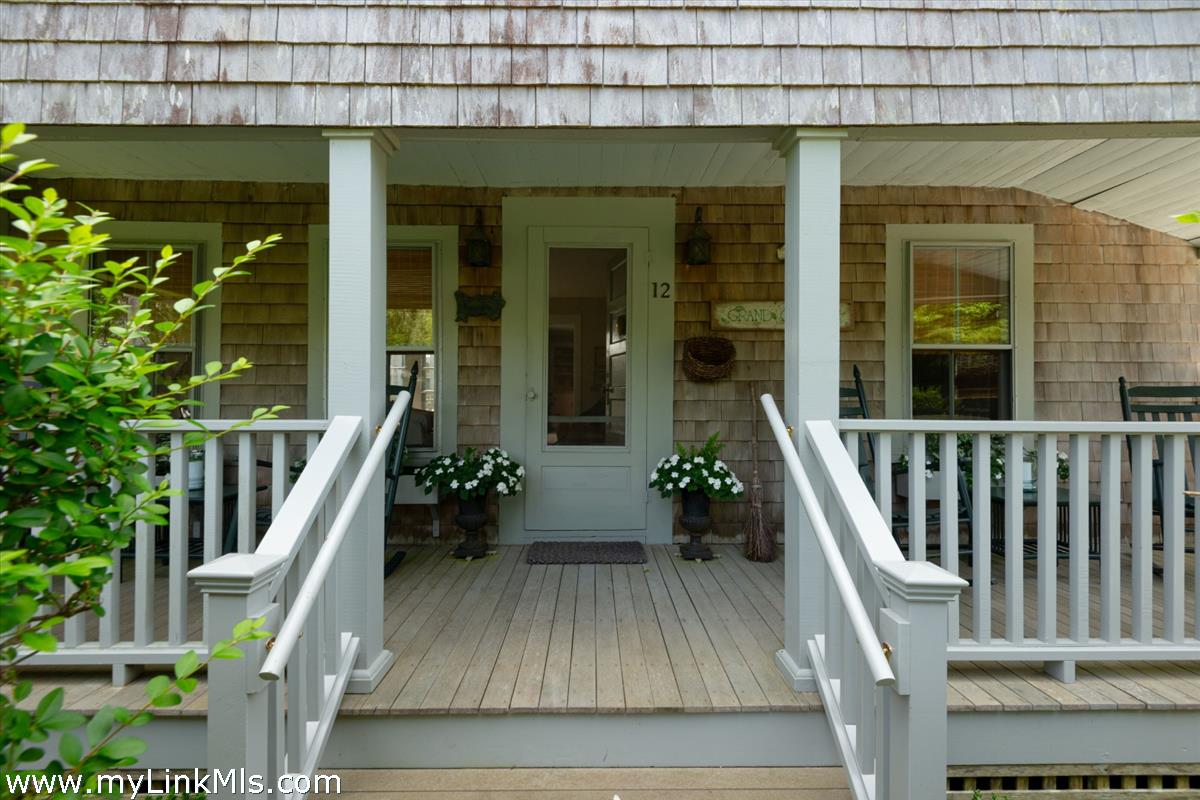 12 Cottage Avenue