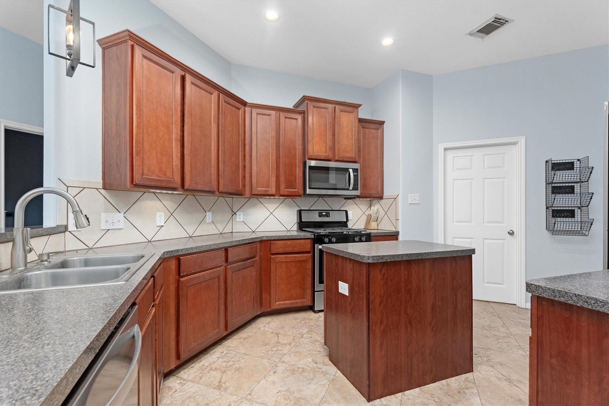 2135 Westover Park Circle