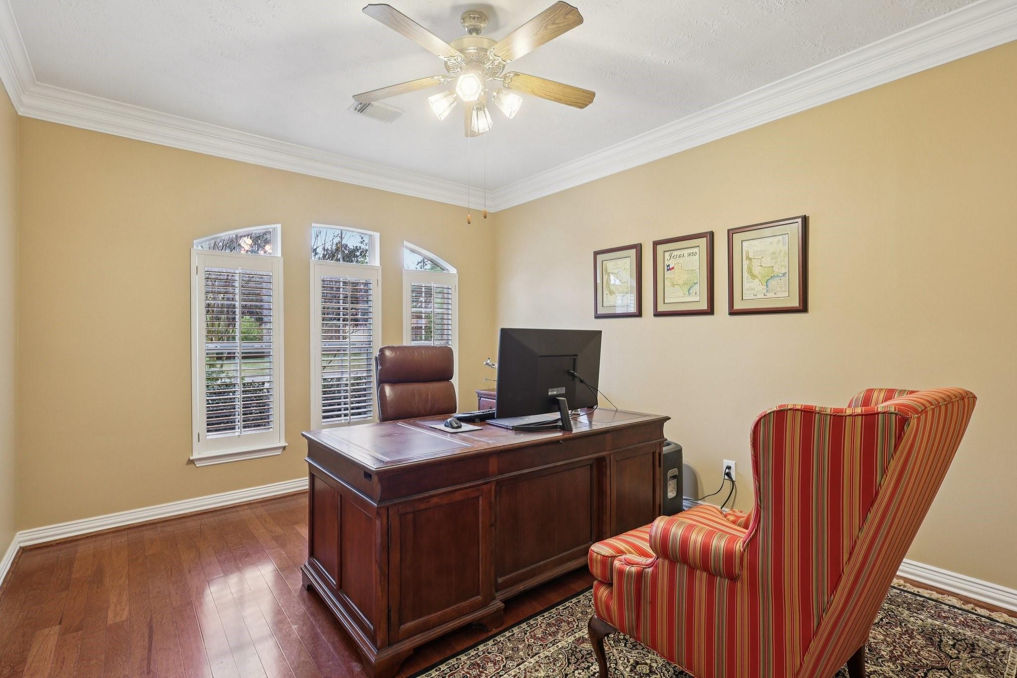 182 N Hazelcrest Circle