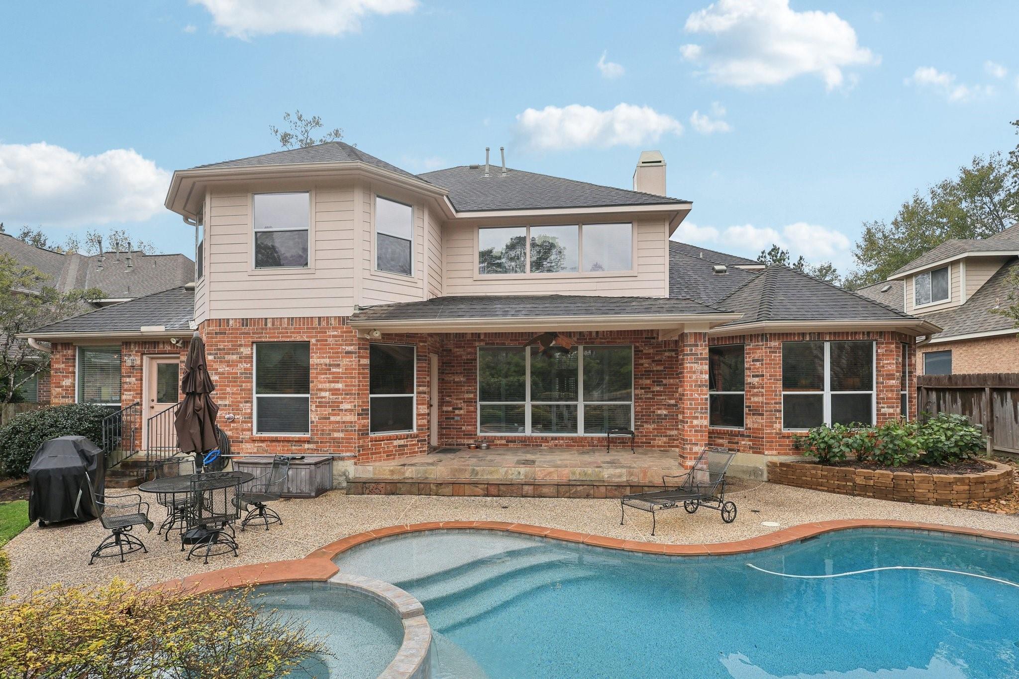 182 N Hazelcrest Circle