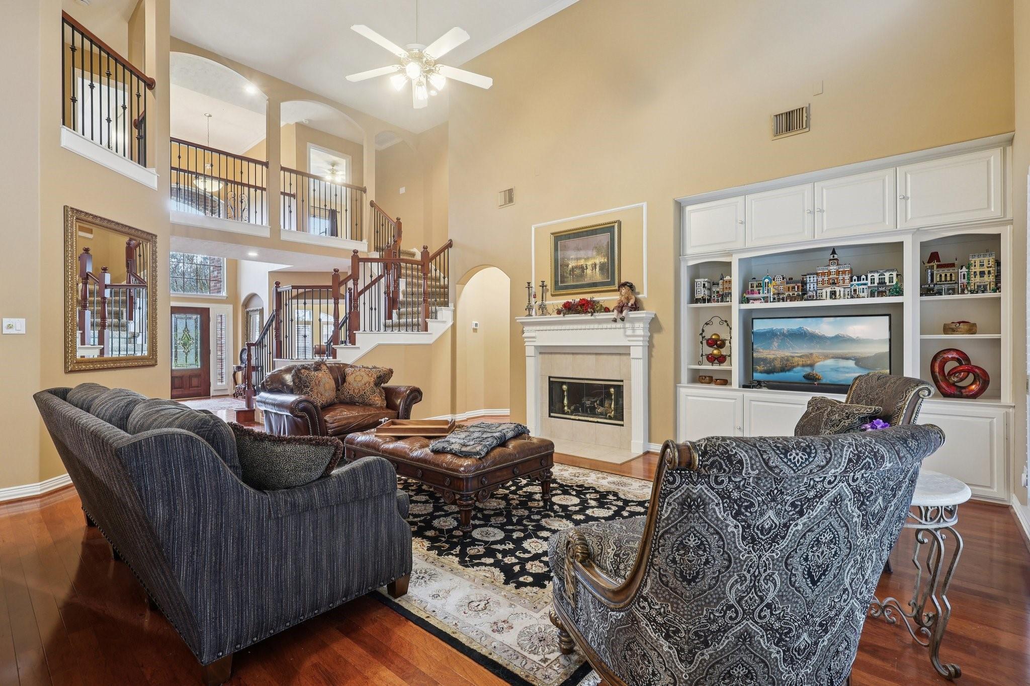 182 N Hazelcrest Circle