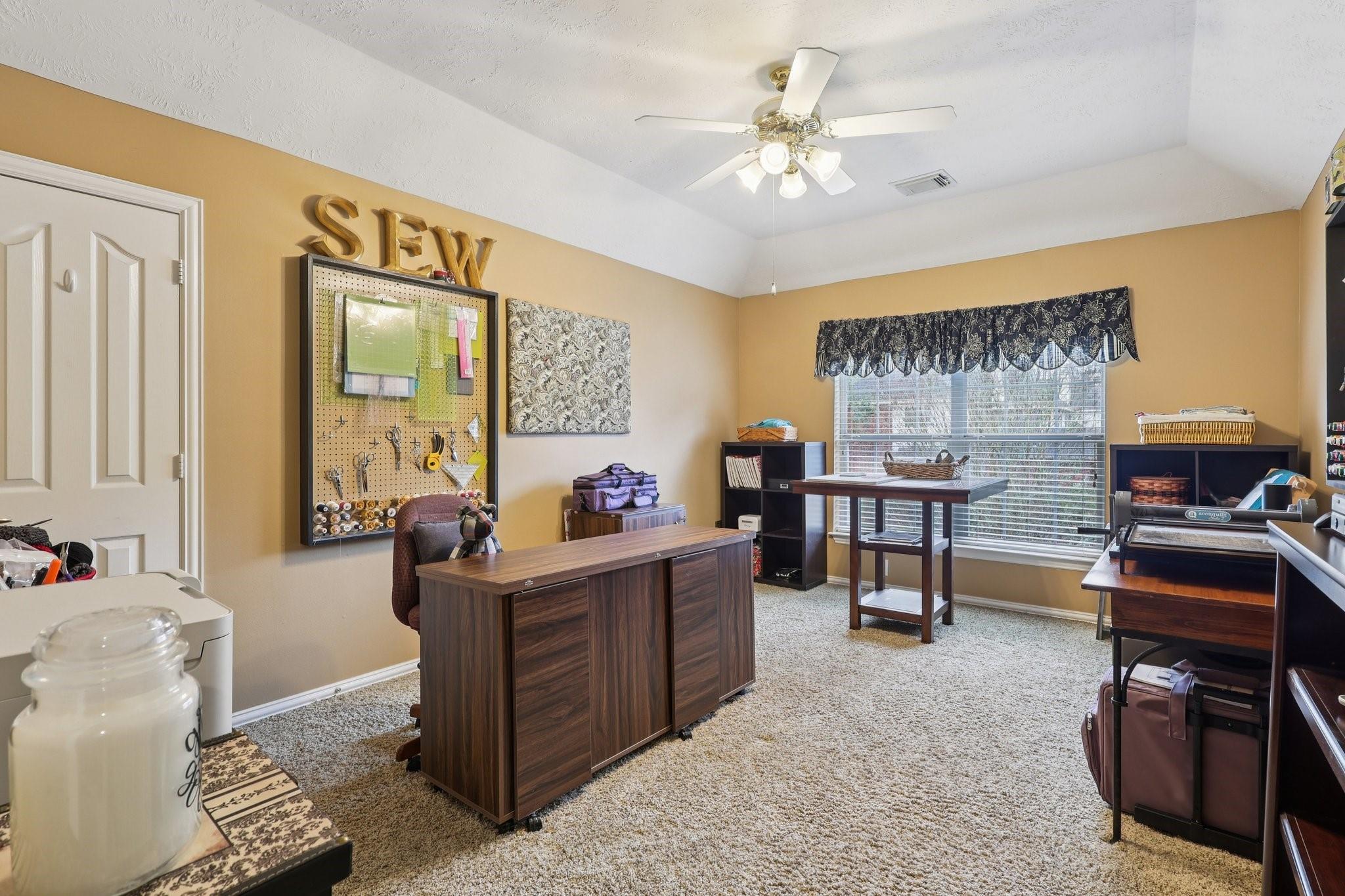 182 N Hazelcrest Circle