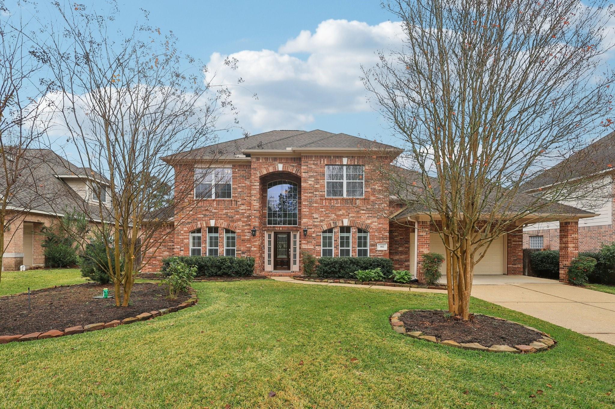 182 N Hazelcrest Circle