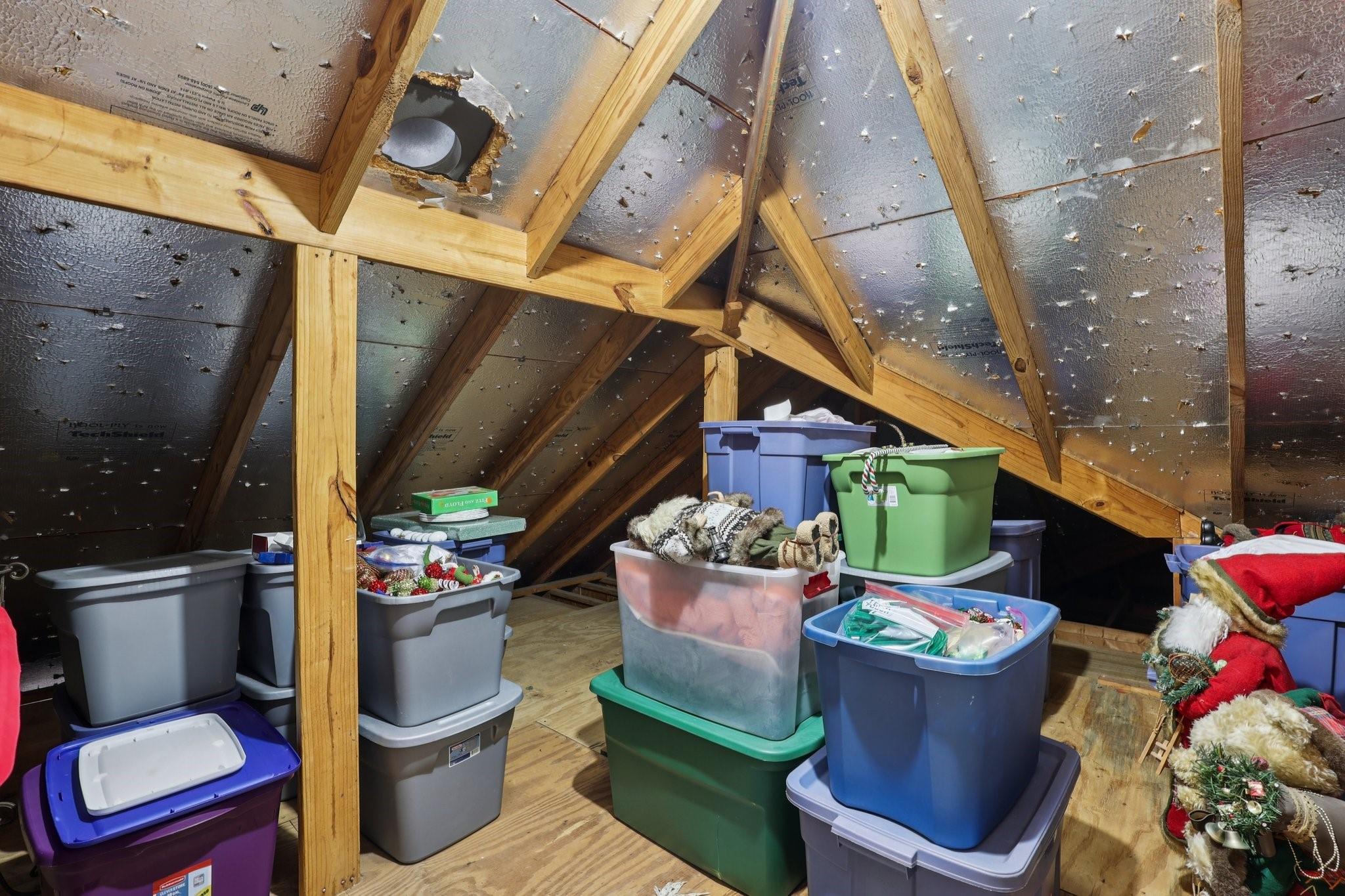 182 N Hazelcrest Circle