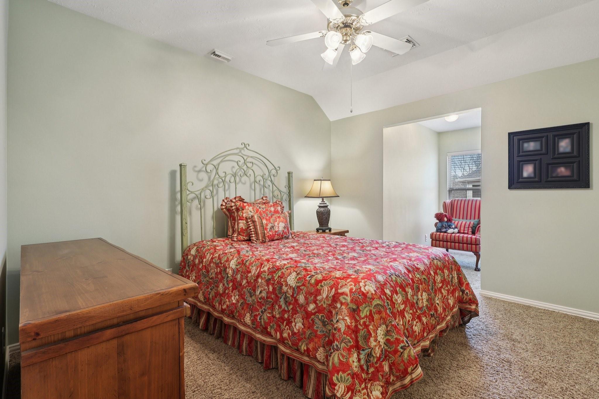 182 N Hazelcrest Circle