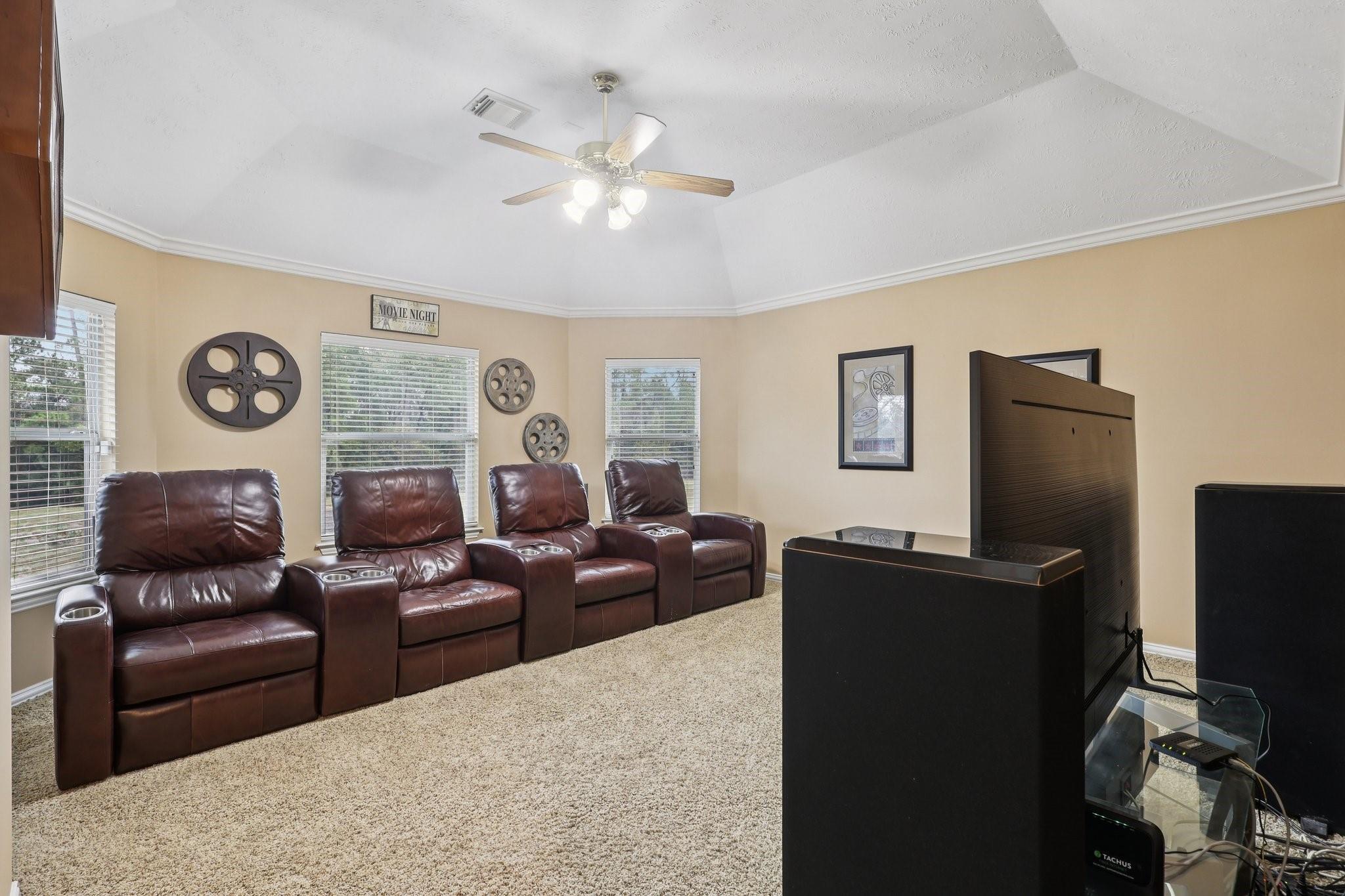 182 N Hazelcrest Circle