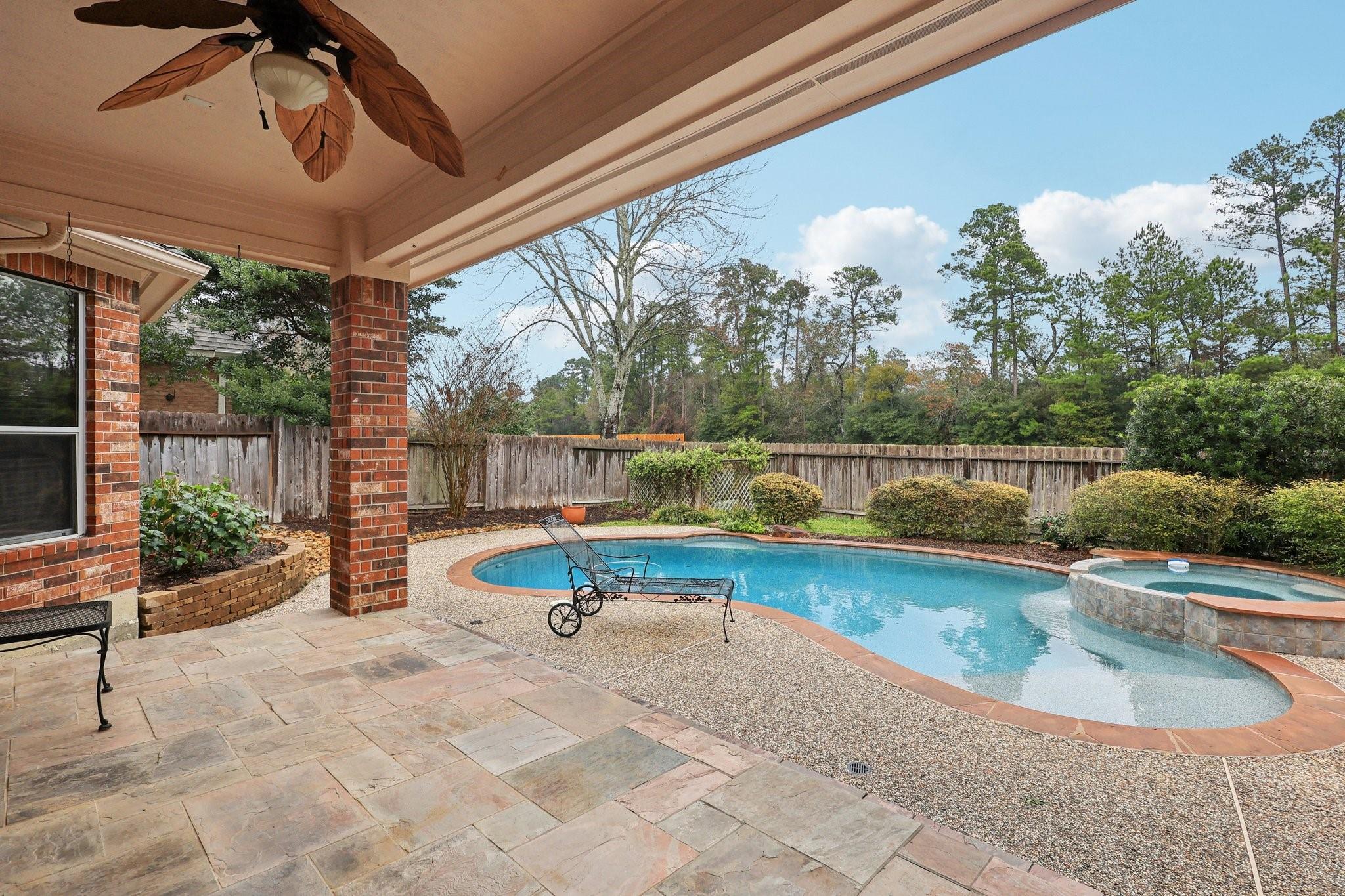 182 N Hazelcrest Circle