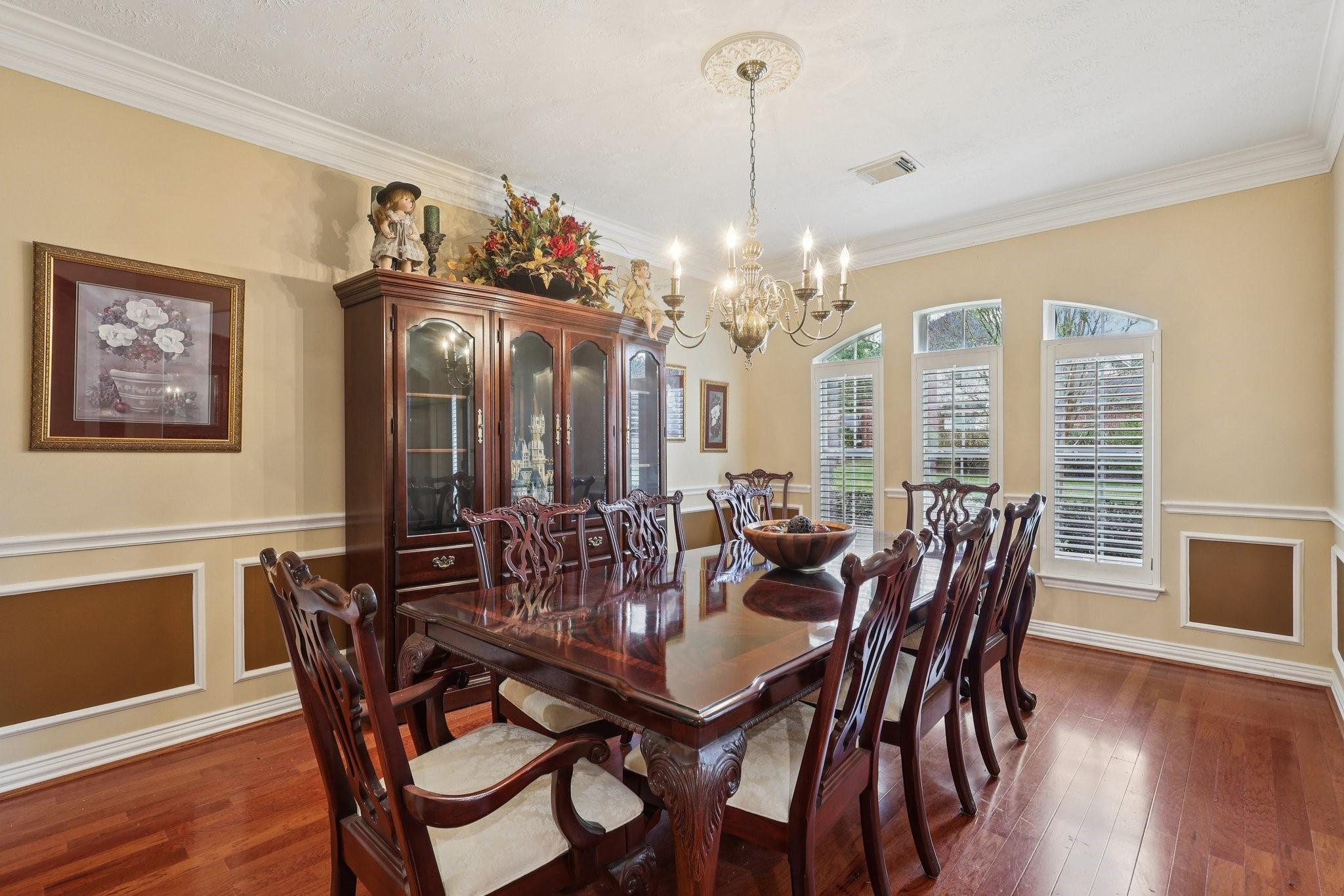 182 N Hazelcrest Circle