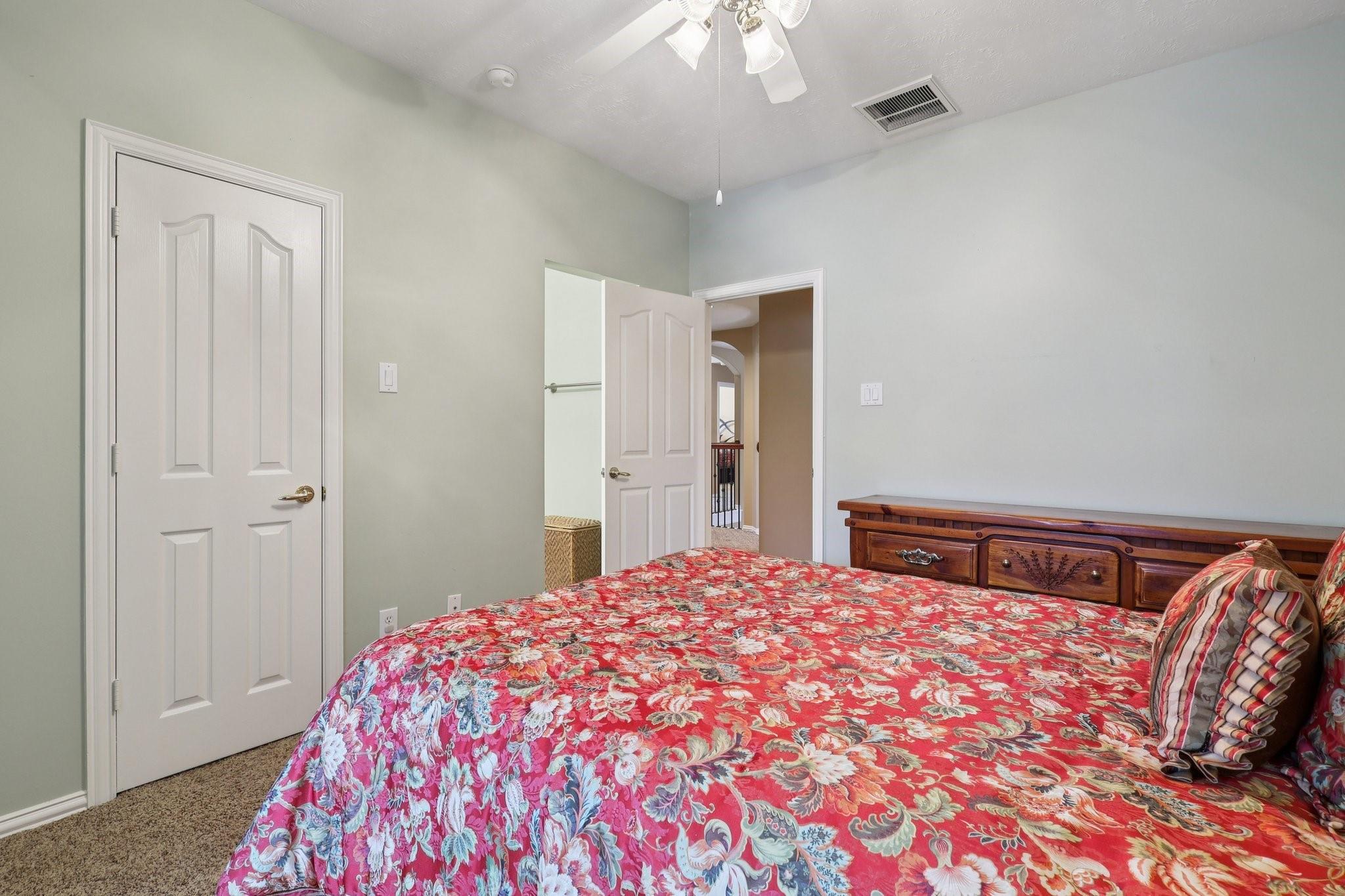 182 N Hazelcrest Circle