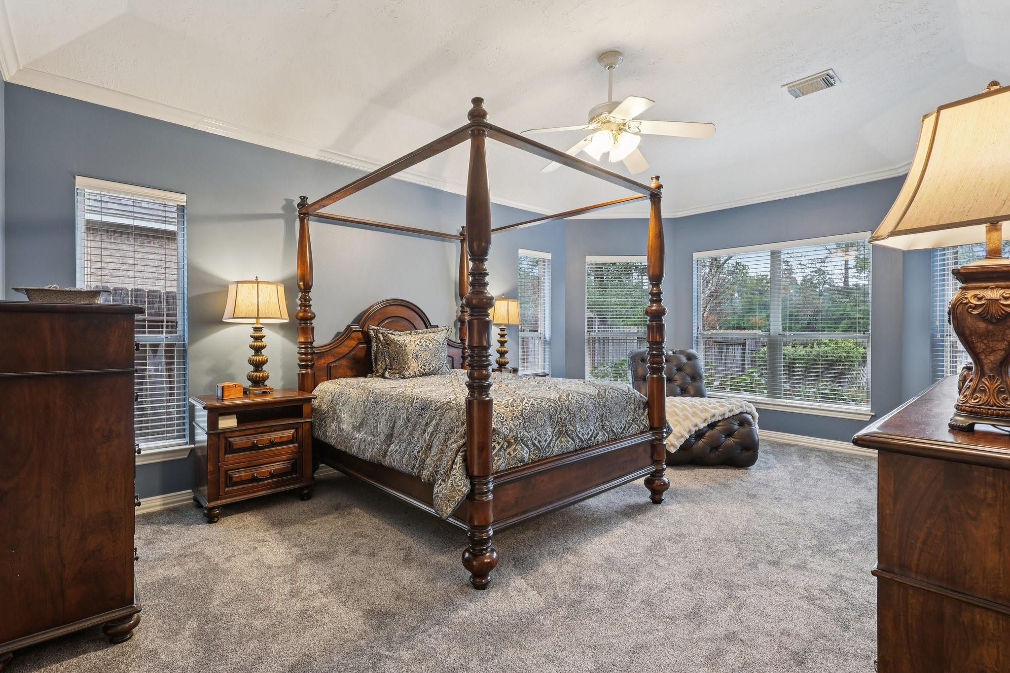 182 N Hazelcrest Circle