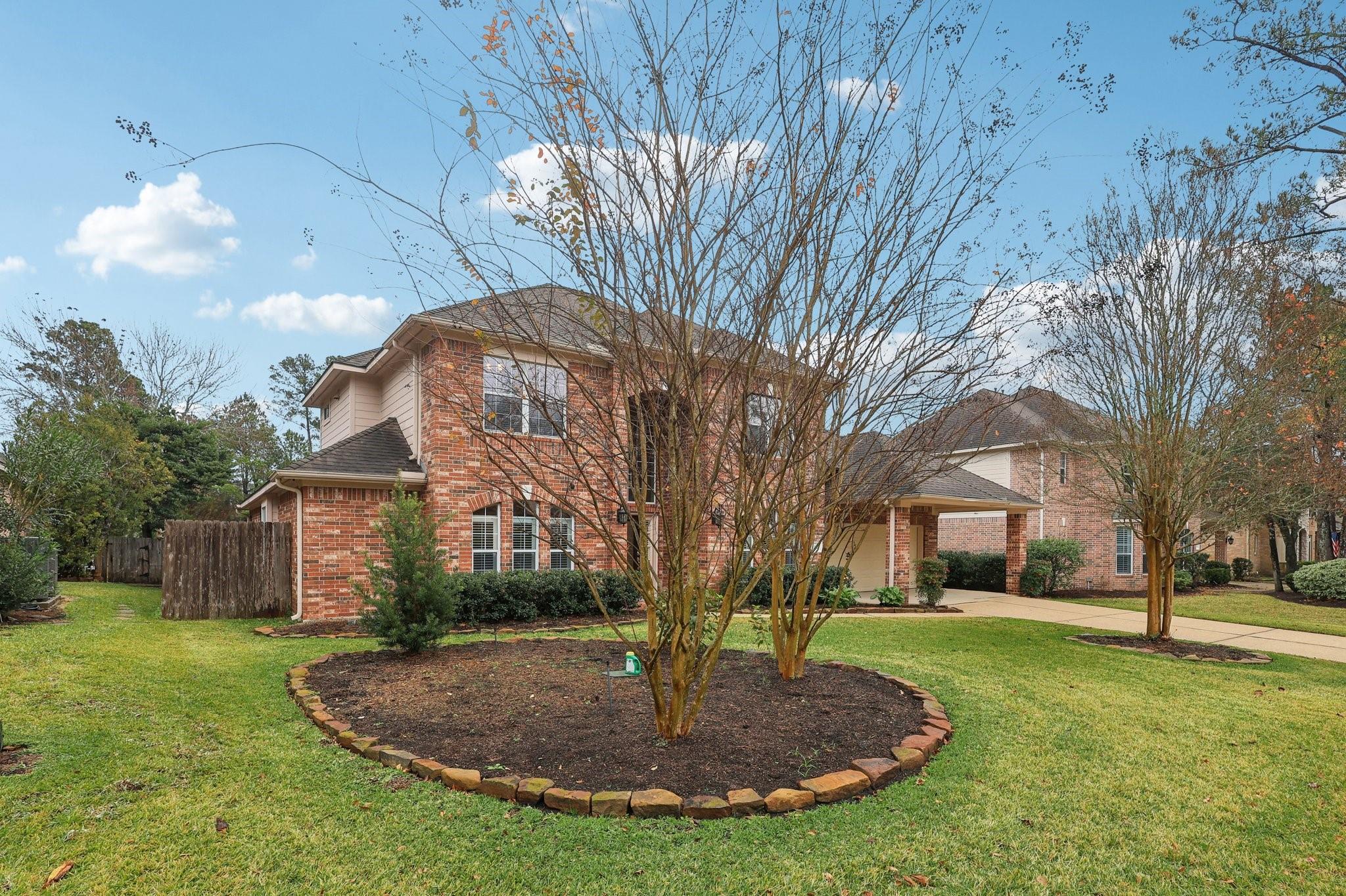 182 N Hazelcrest Circle