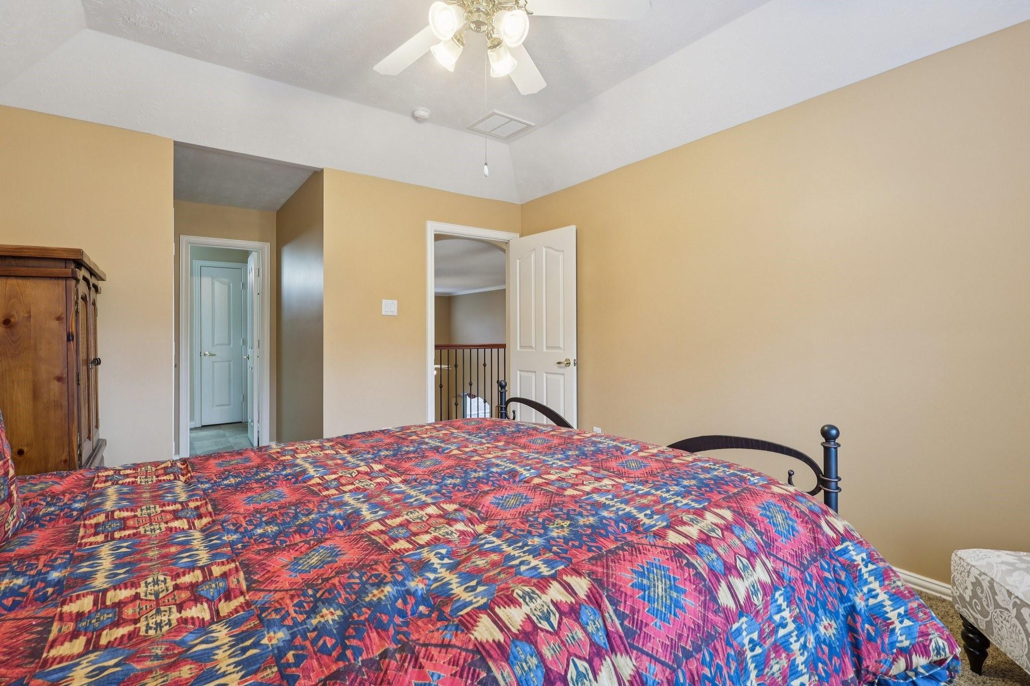 182 N Hazelcrest Circle