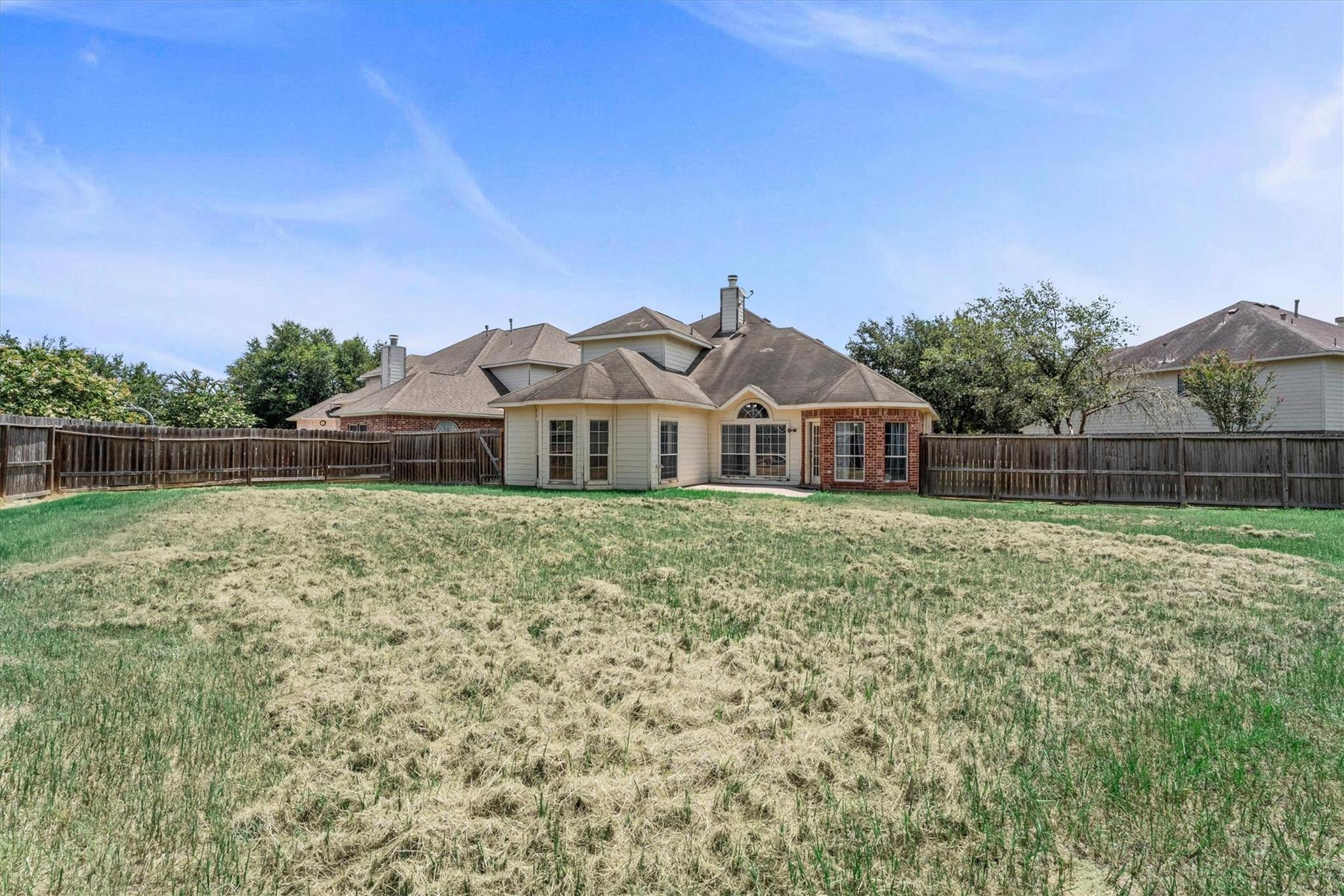 8214 Creekside Willow Court