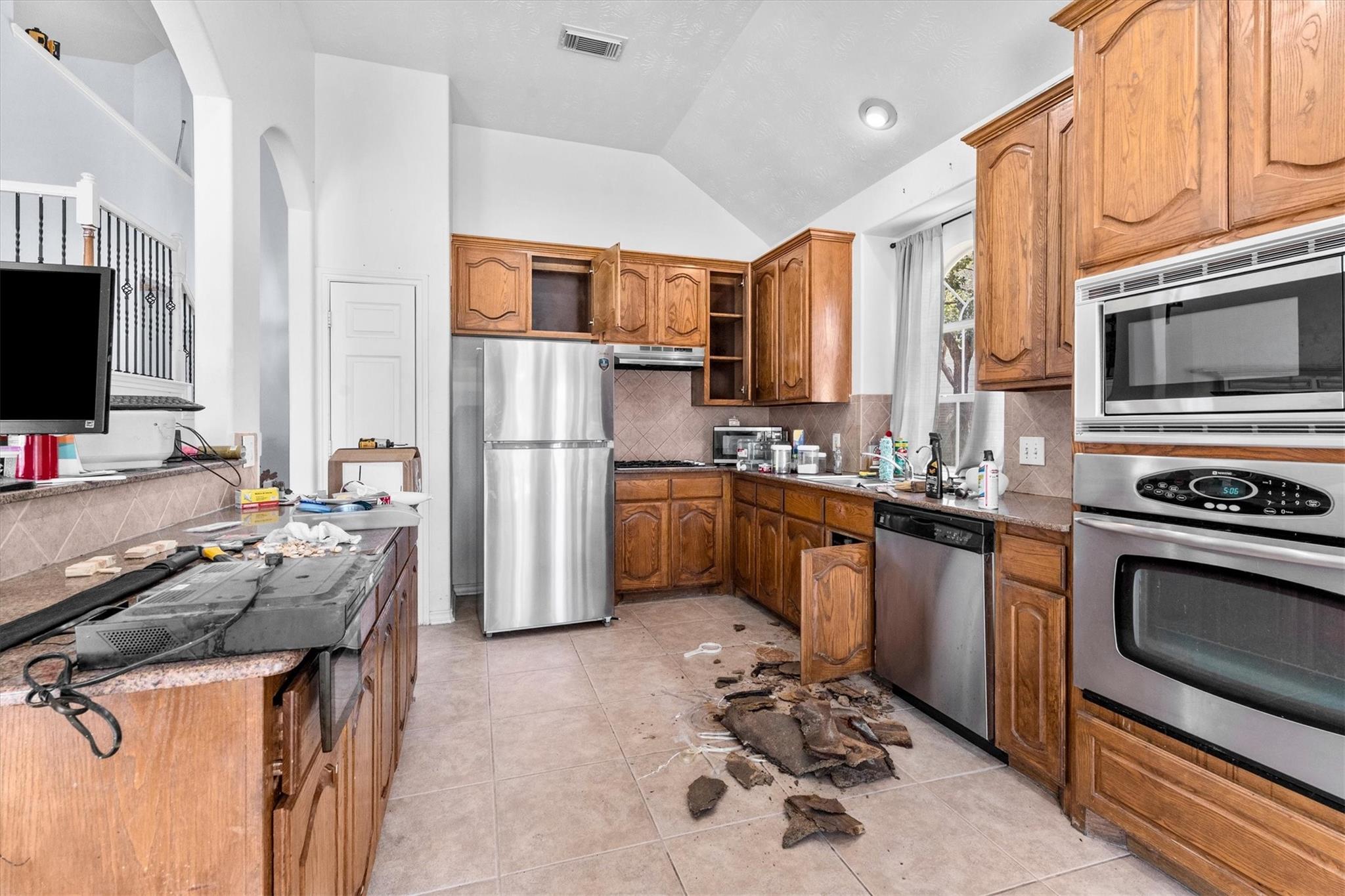 8214 Creekside Willow Court