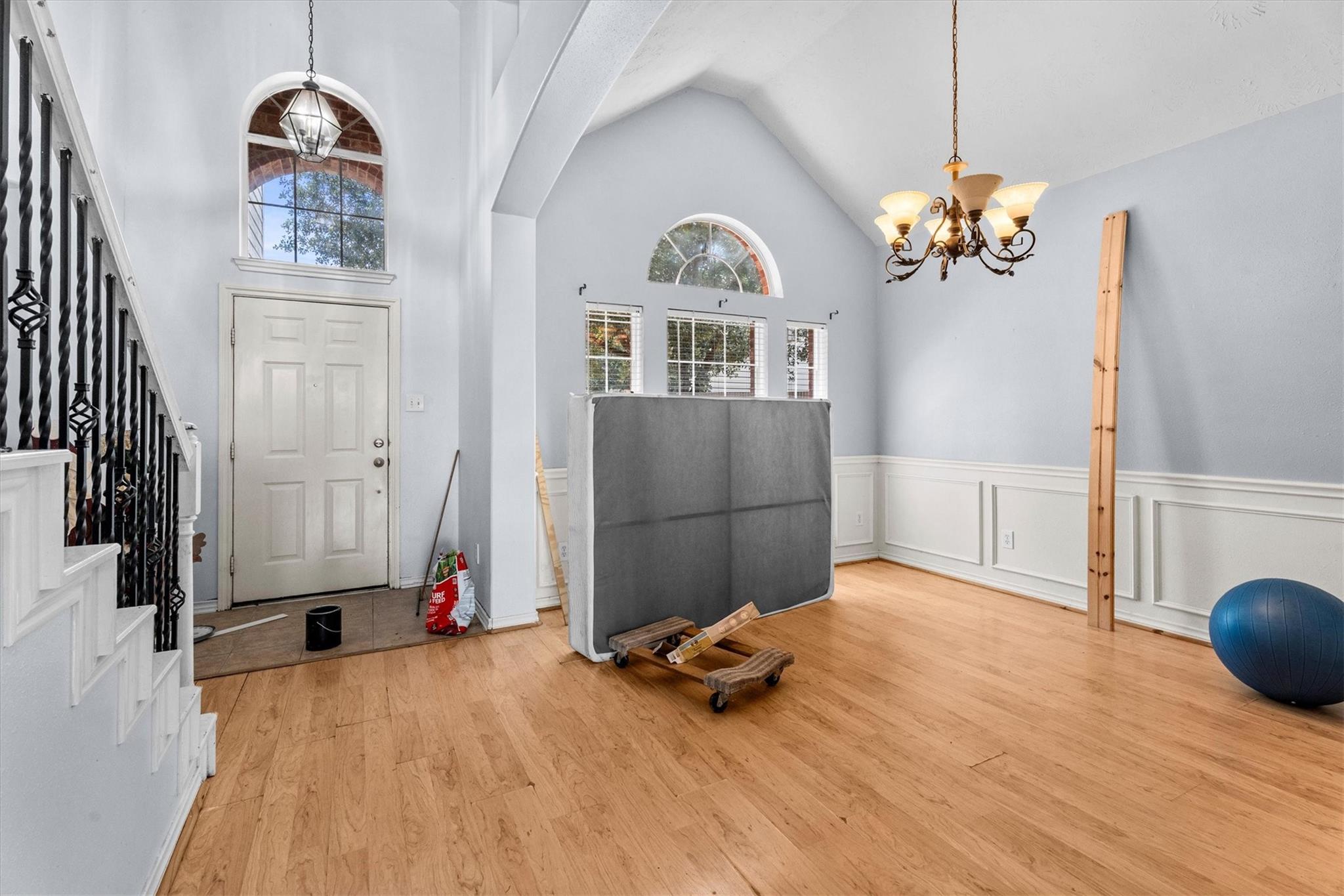 8214 Creekside Willow Court