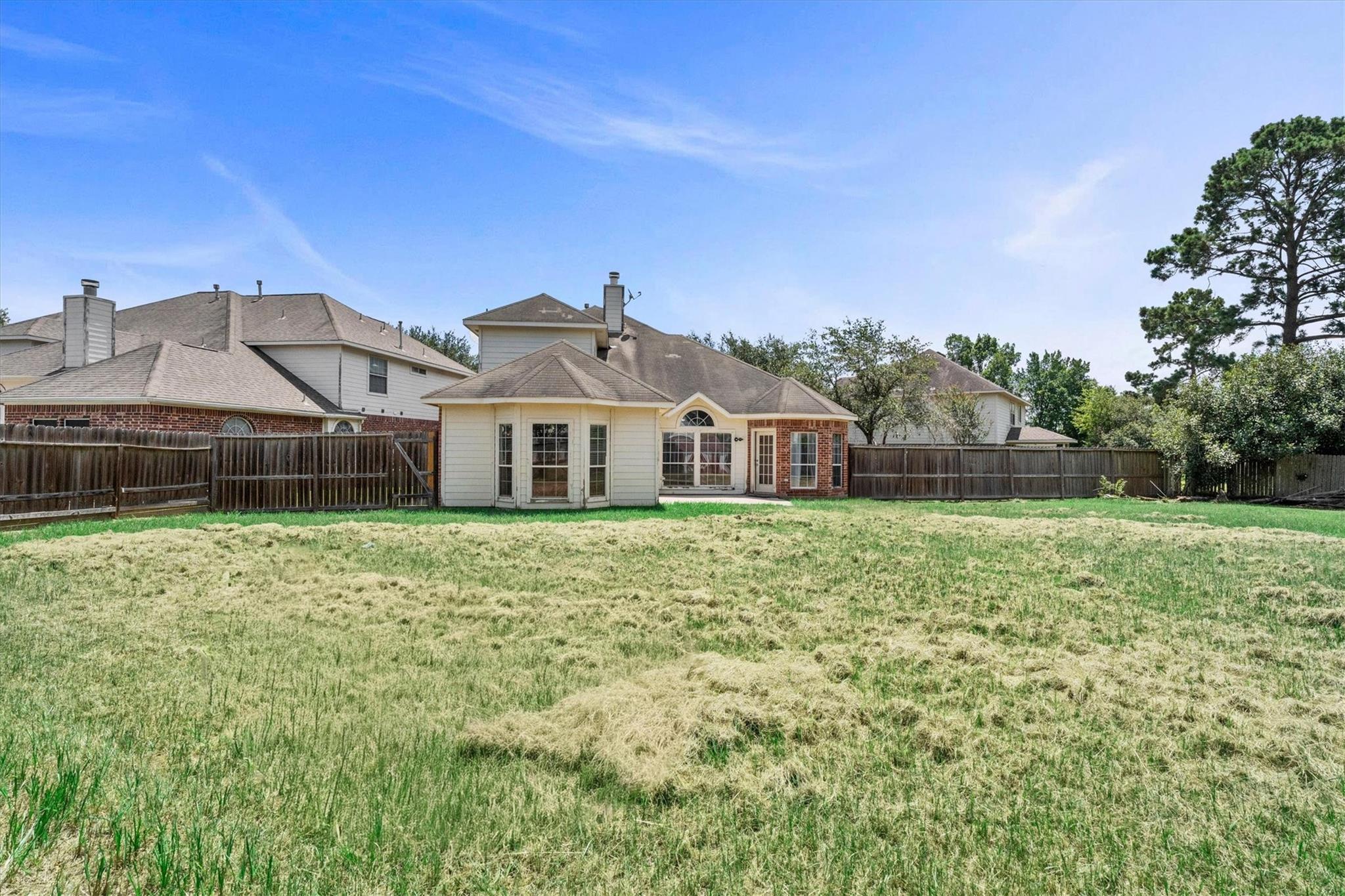 8214 Creekside Willow Court