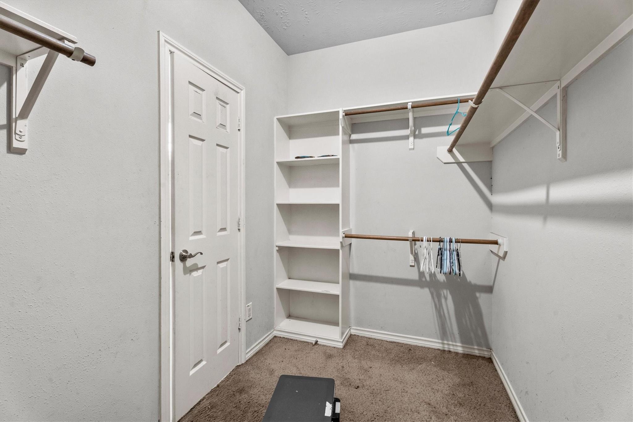 8214 Creekside Willow Court