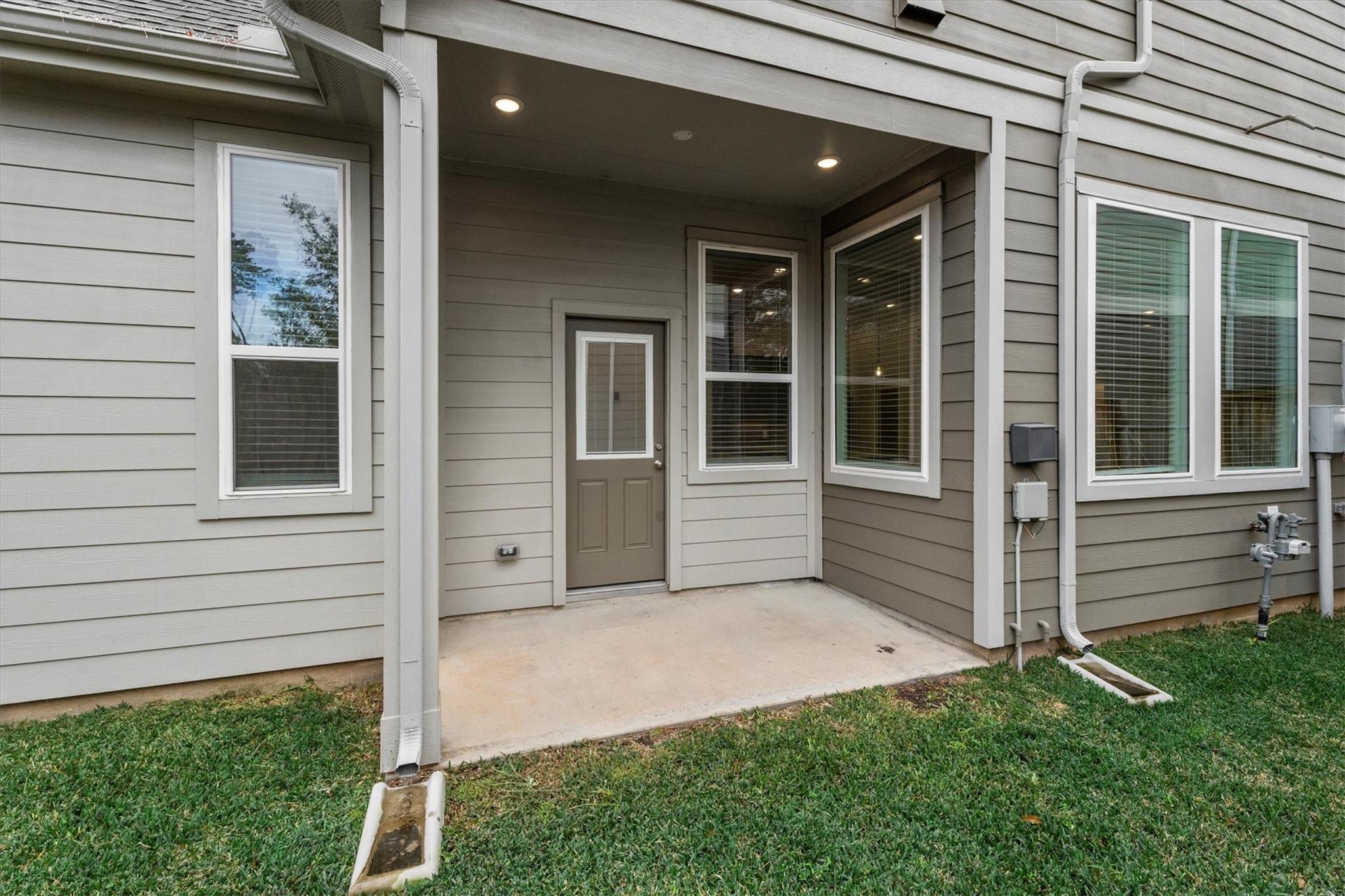 120 Red Cascade Court