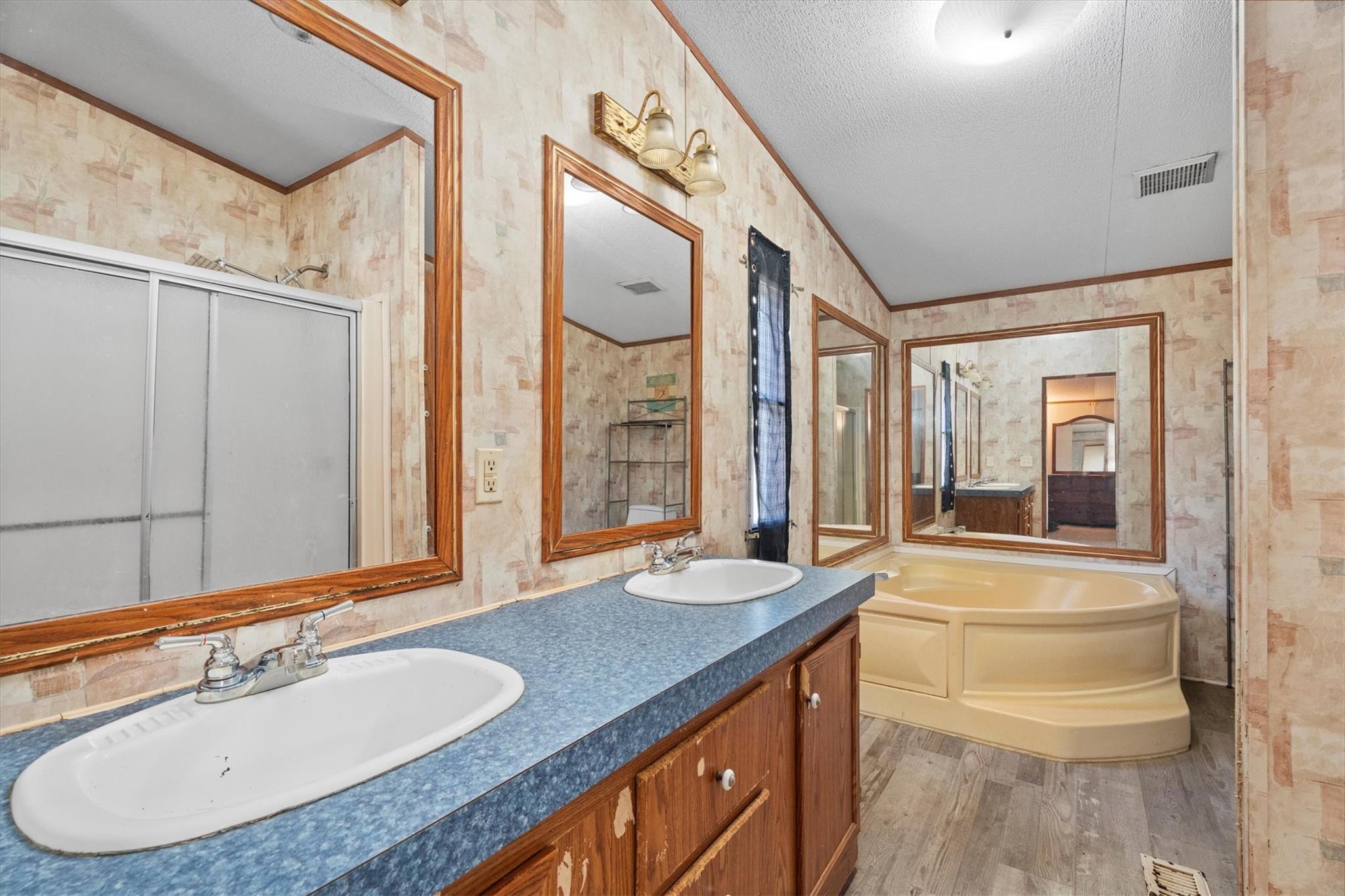 16105 Lone Star Ranch Drive