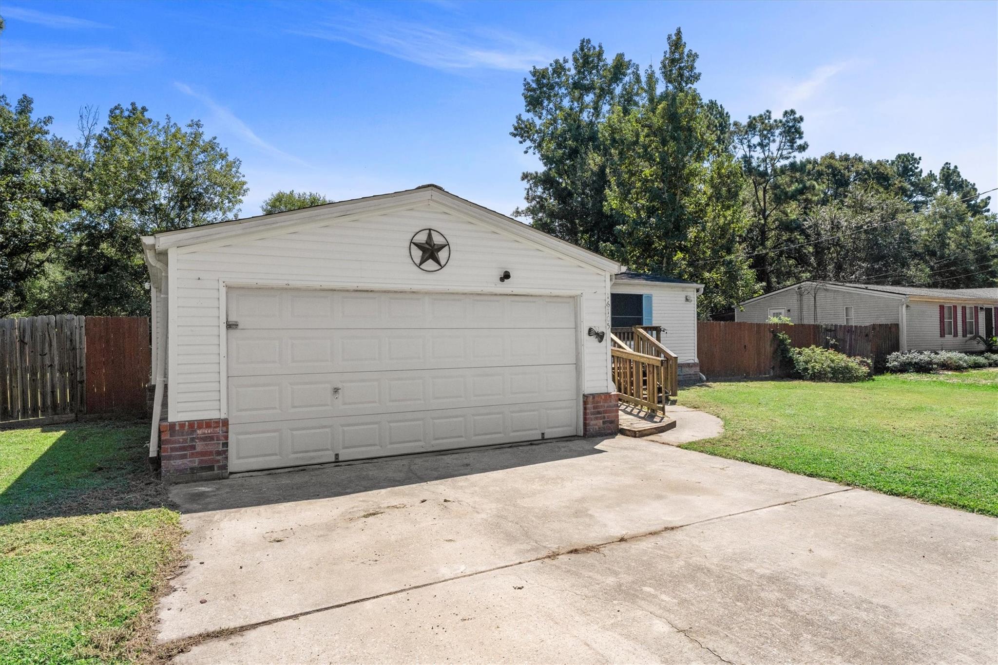 16105 Lone Star Ranch Drive
