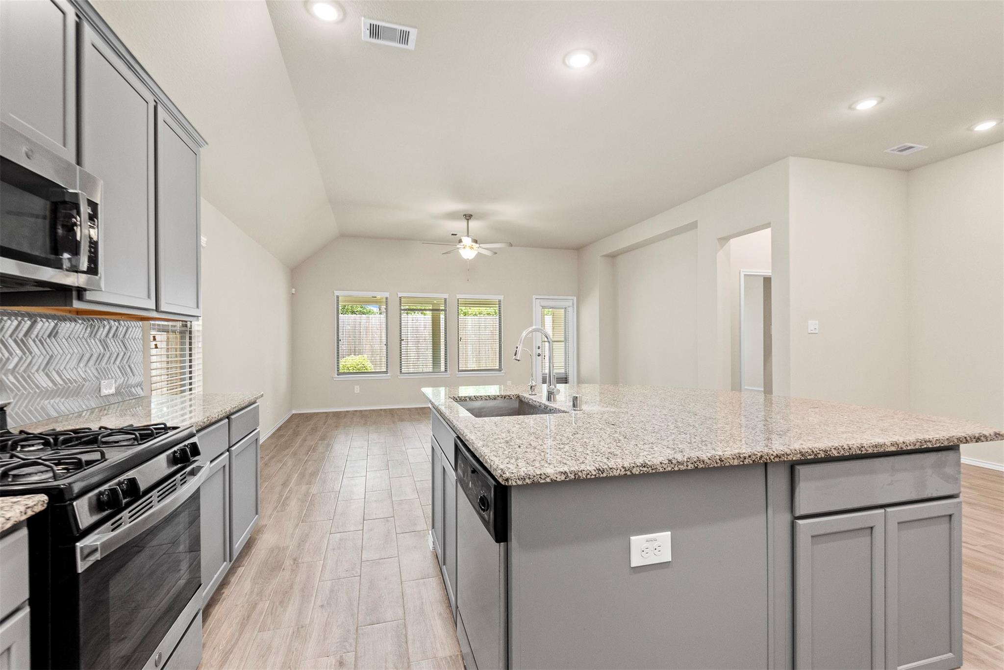 25318 Pirates One Drive