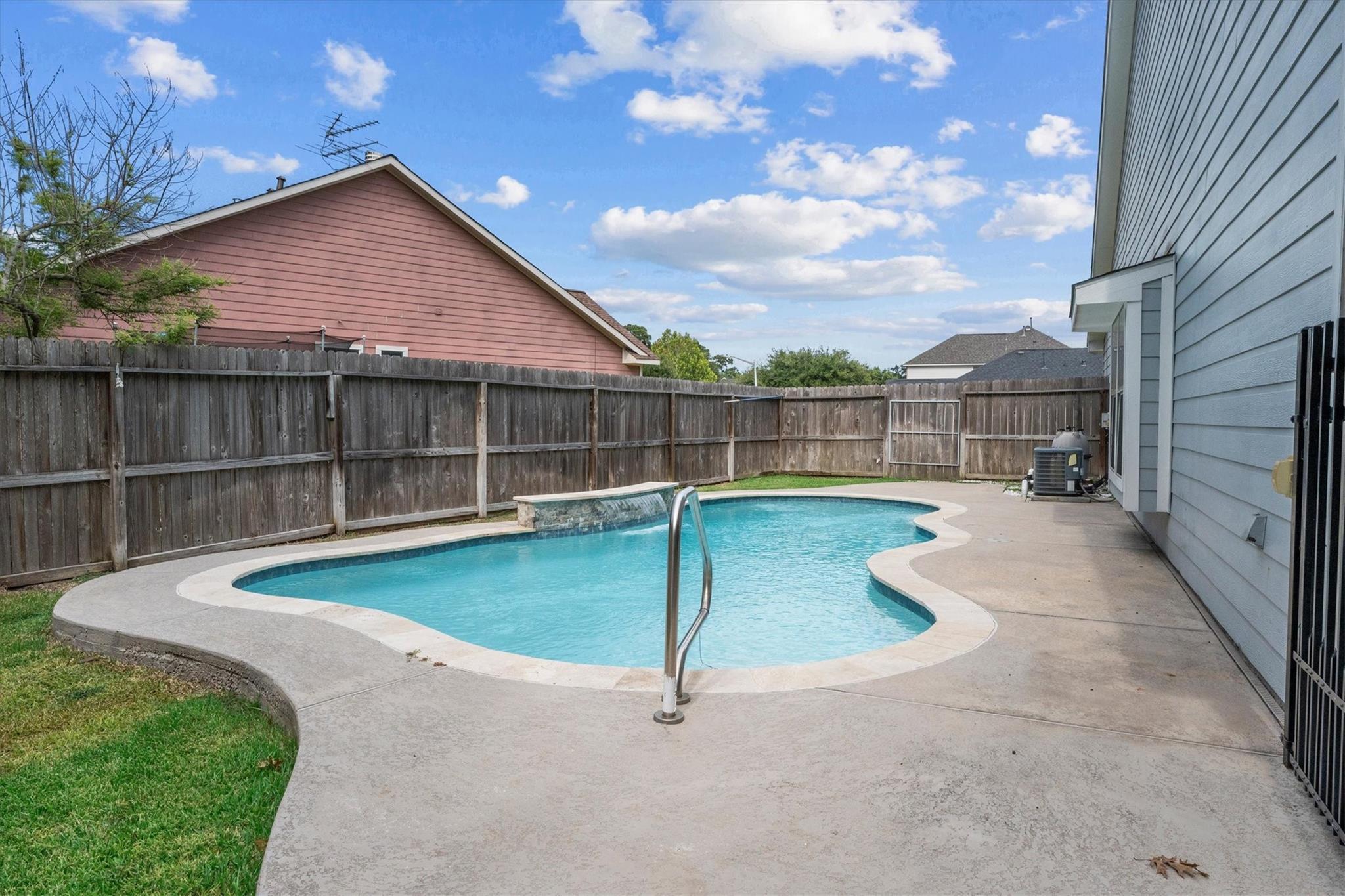 1069 Shadow Glenn Drive