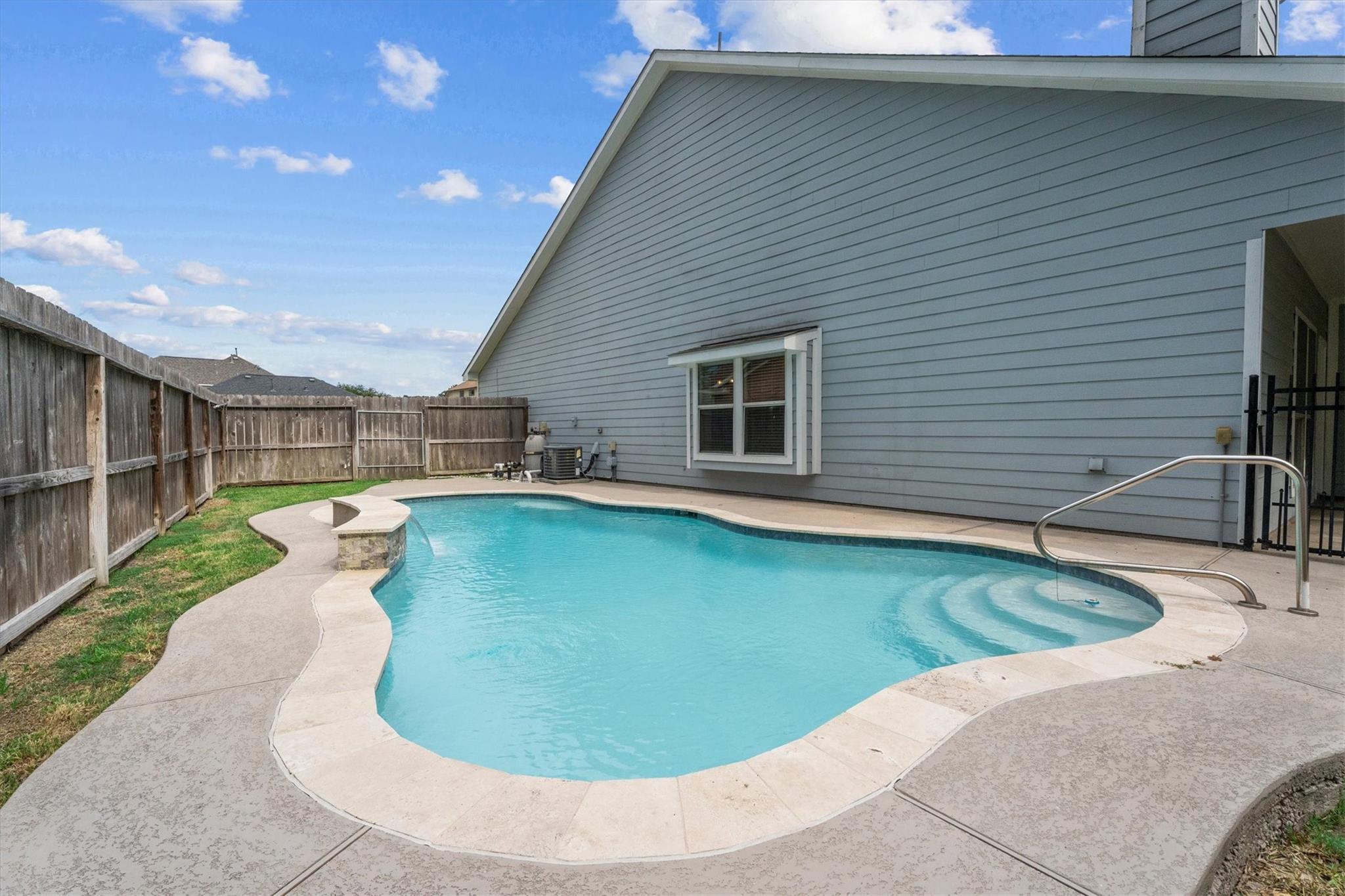 1069 Shadow Glenn Drive