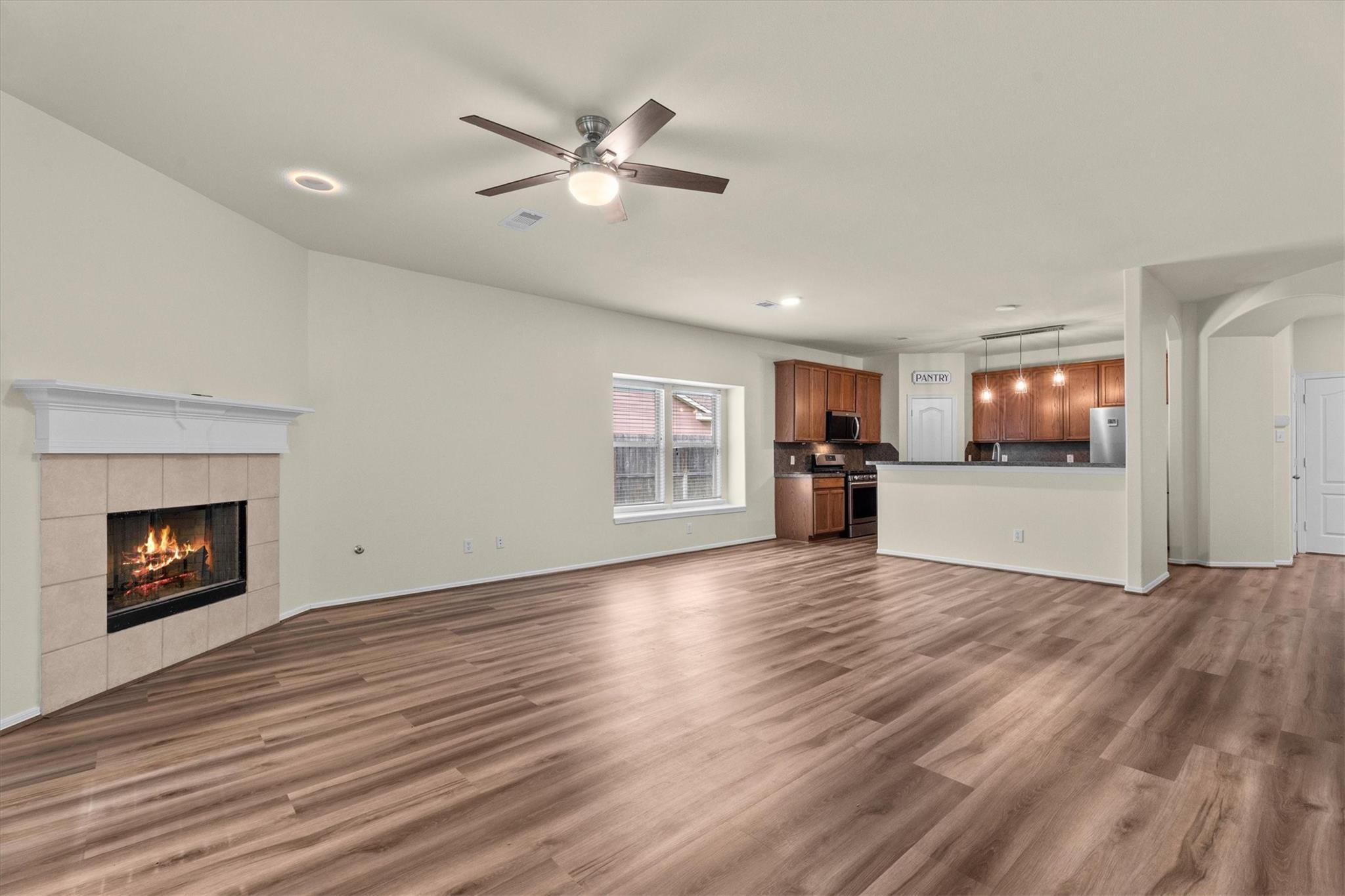 1069 Shadow Glenn Drive