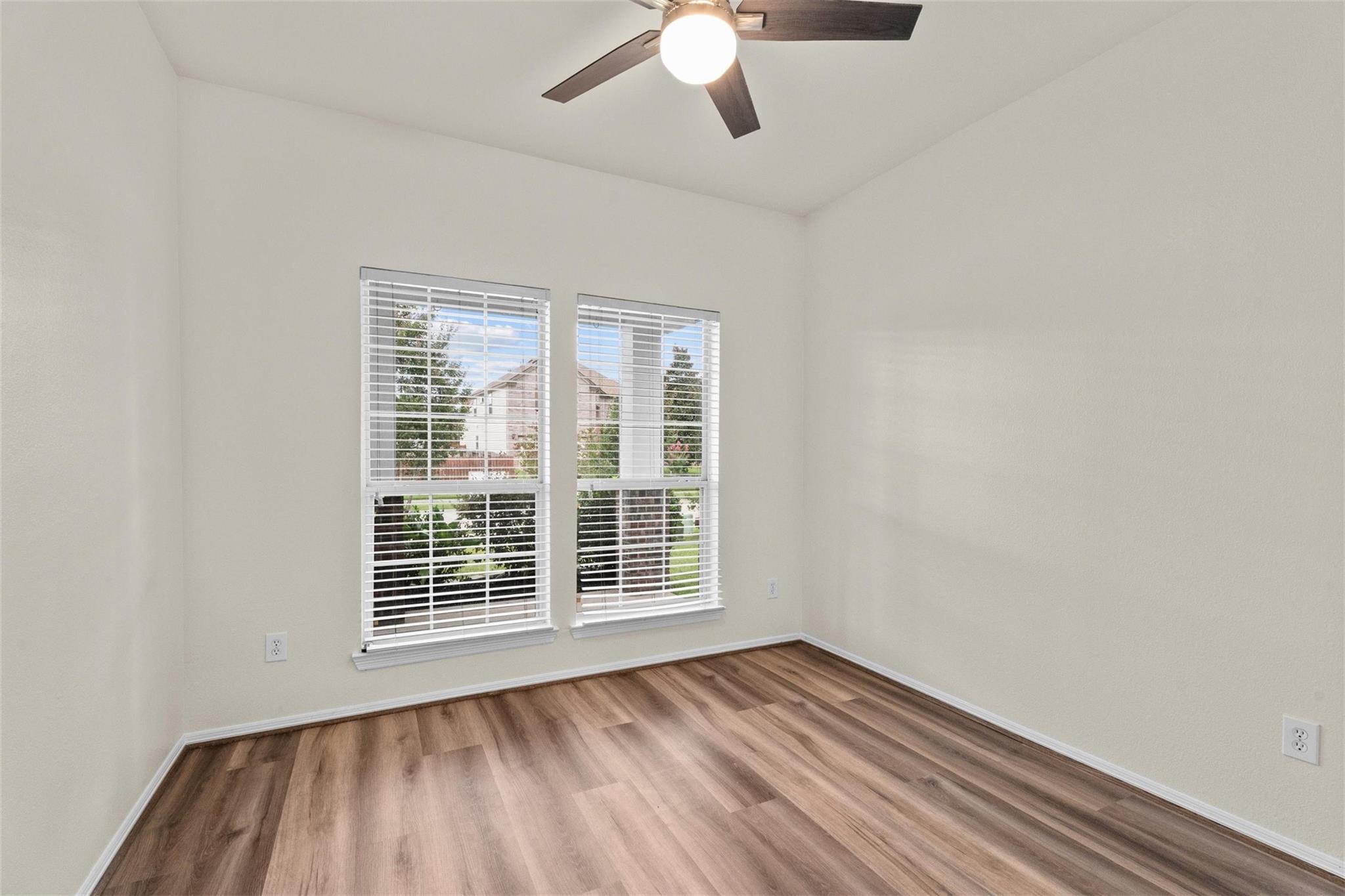 1069 Shadow Glenn Drive