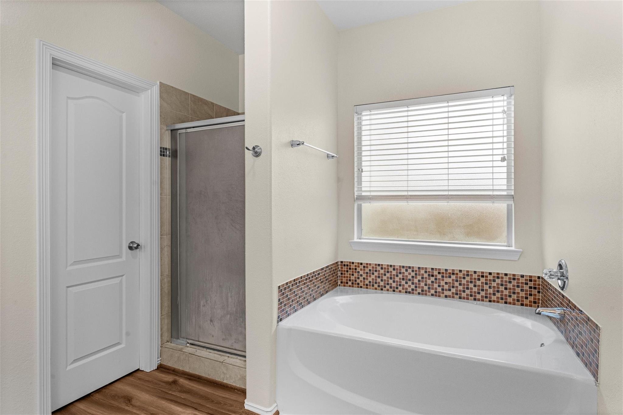 1069 Shadow Glenn Drive