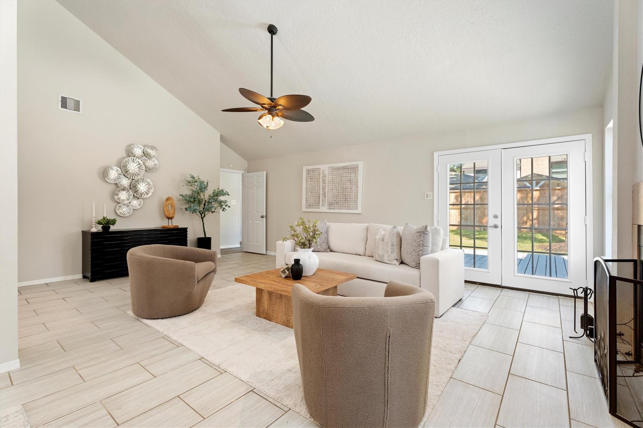 3502 Chapel Square Drive