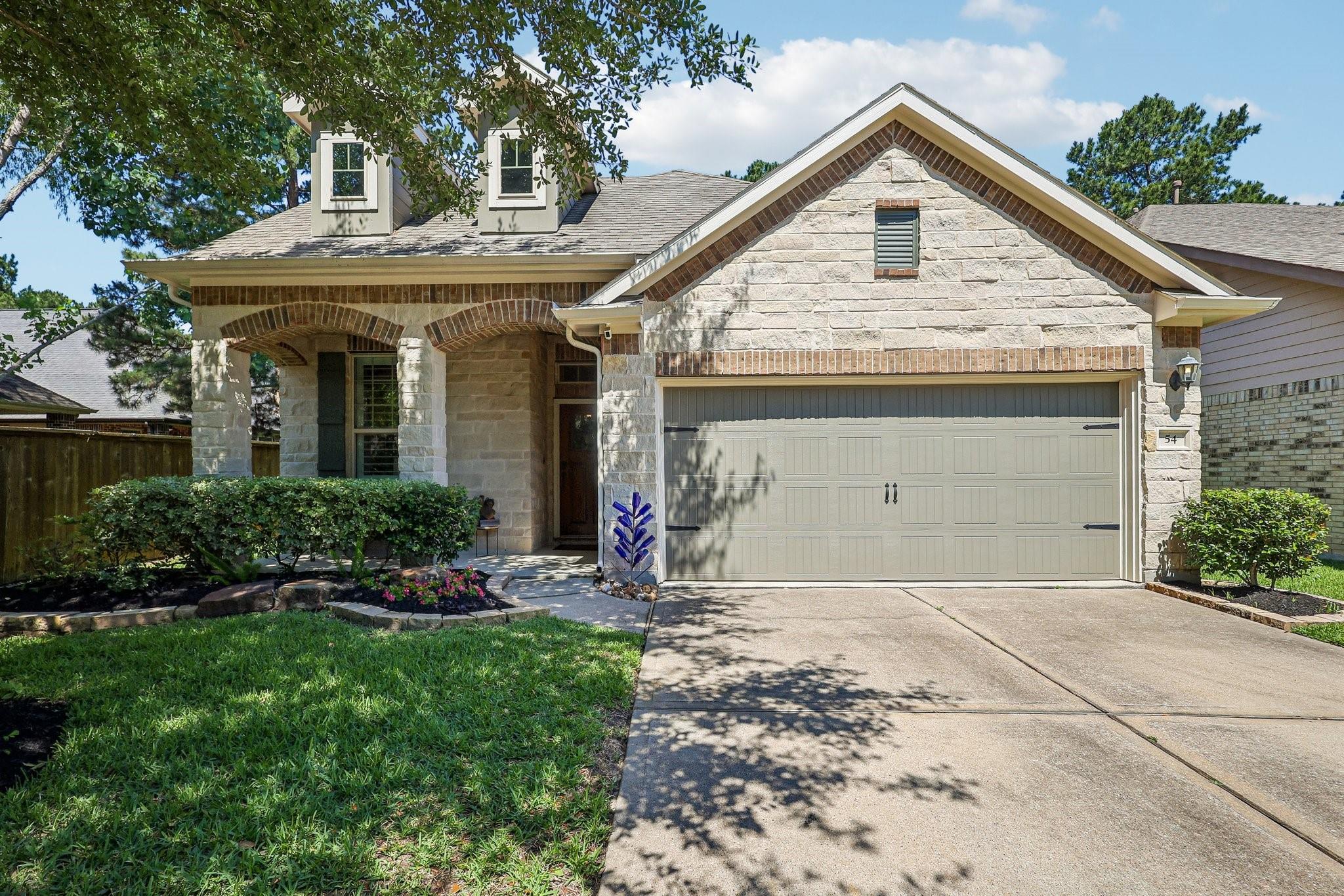 54 W Wolf Cabin Circle