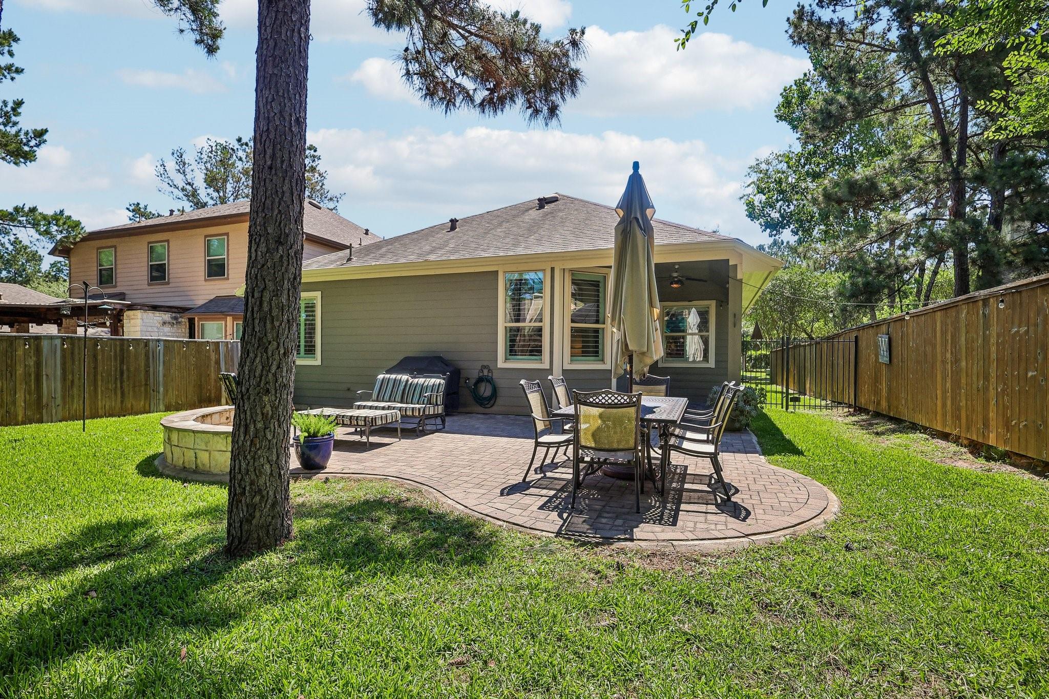 54 W Wolf Cabin Circle