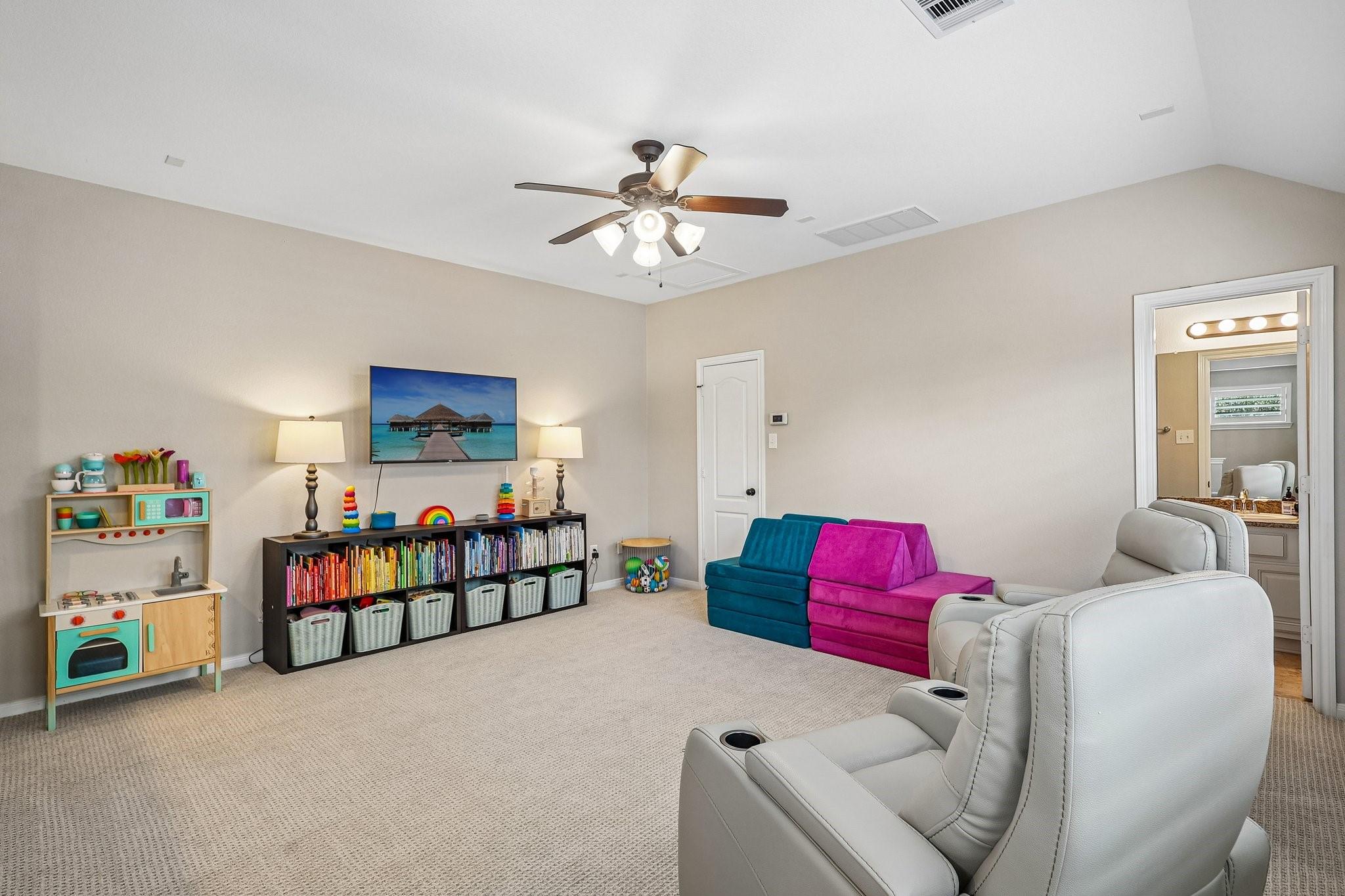 54 W Wolf Cabin Circle