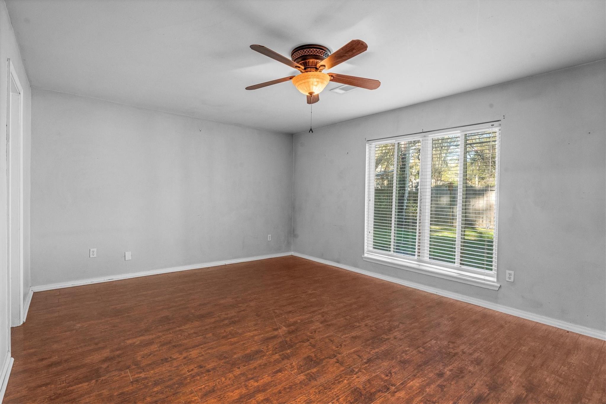 8118 Oak Moss Drive