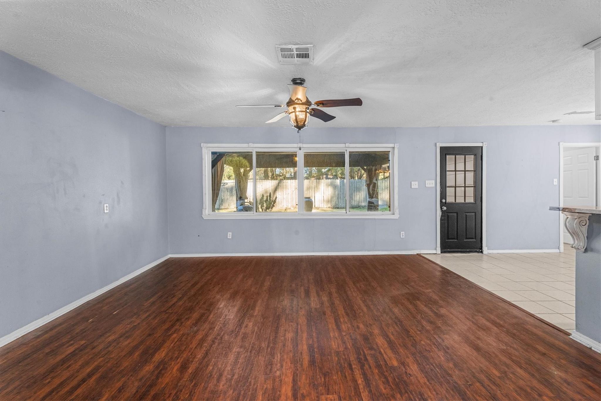 8118 Oak Moss Drive