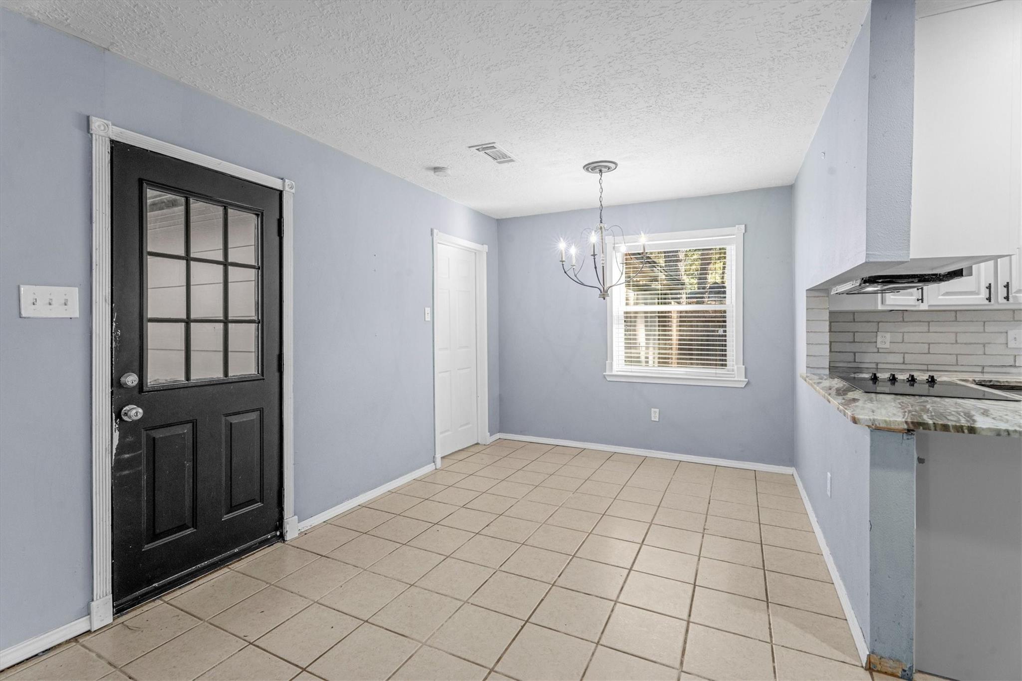 8118 Oak Moss Drive