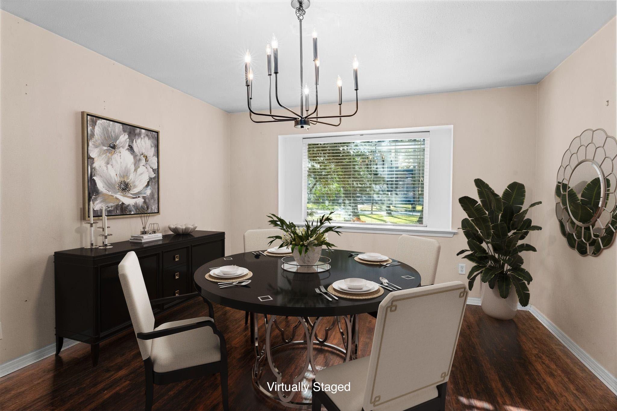 8118 Oak Moss Drive