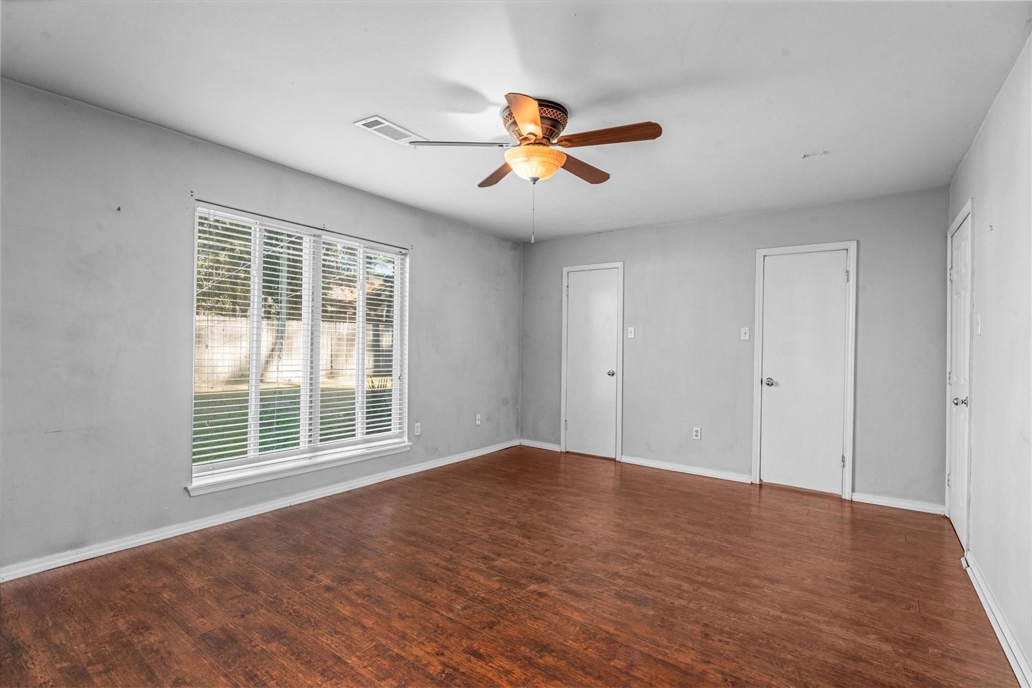 8118 Oak Moss Drive