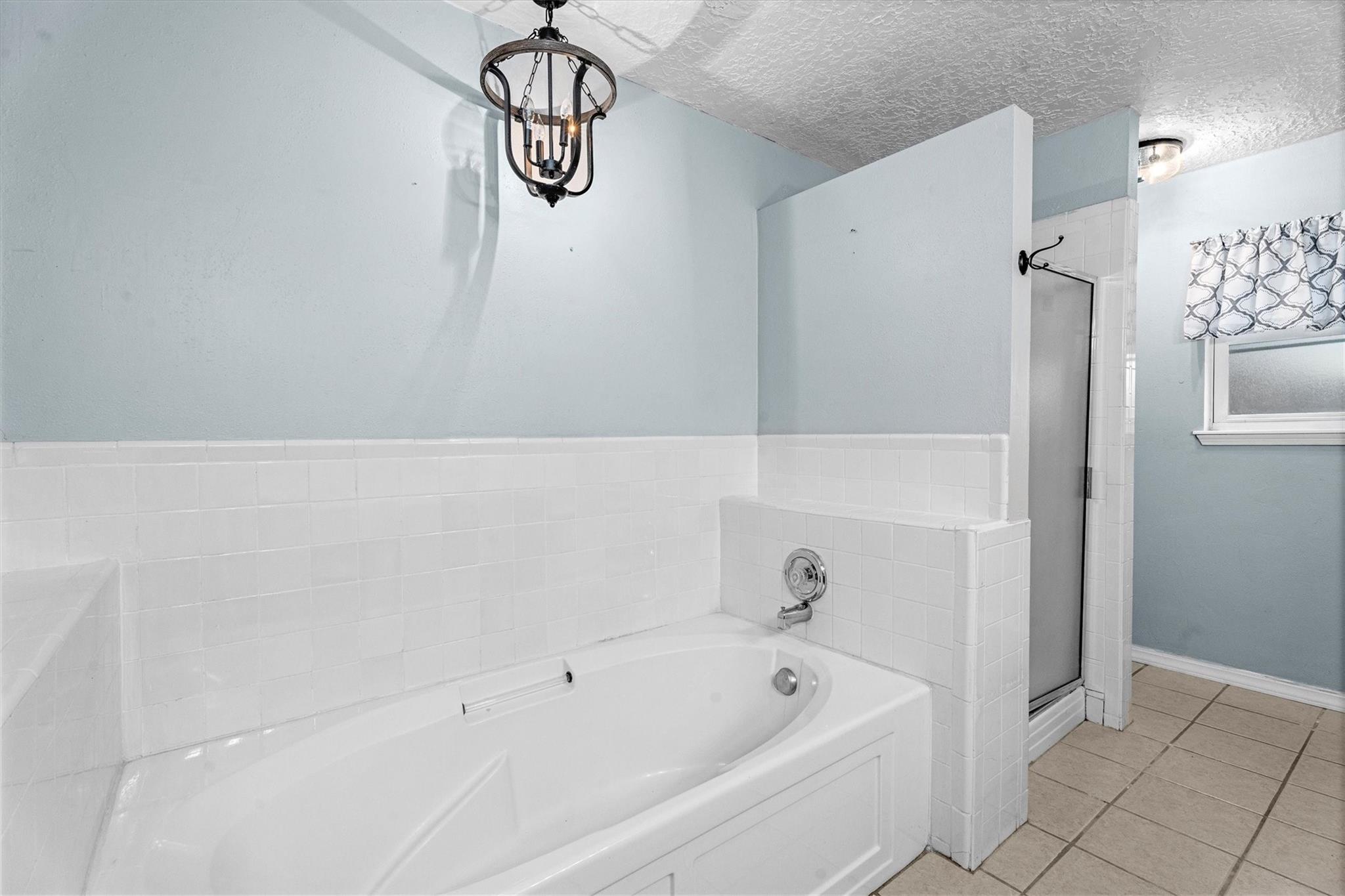 8118 Oak Moss Drive