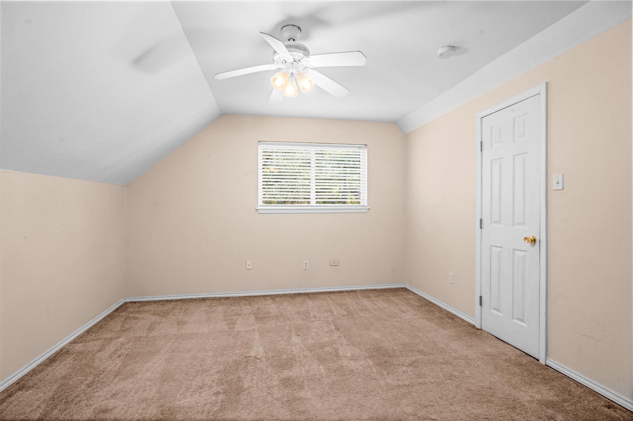 8118 Oak Moss Drive