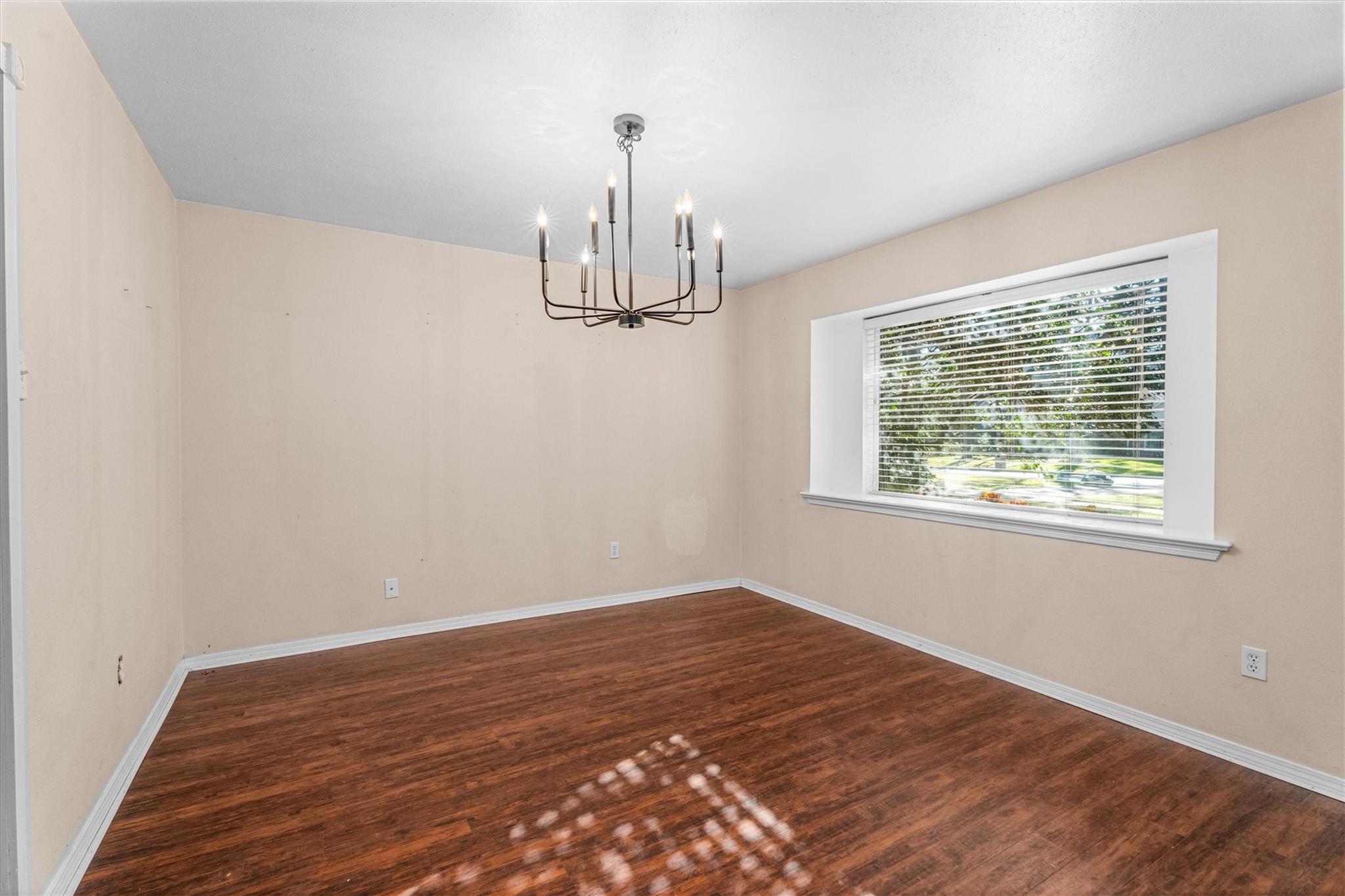 8118 Oak Moss Drive