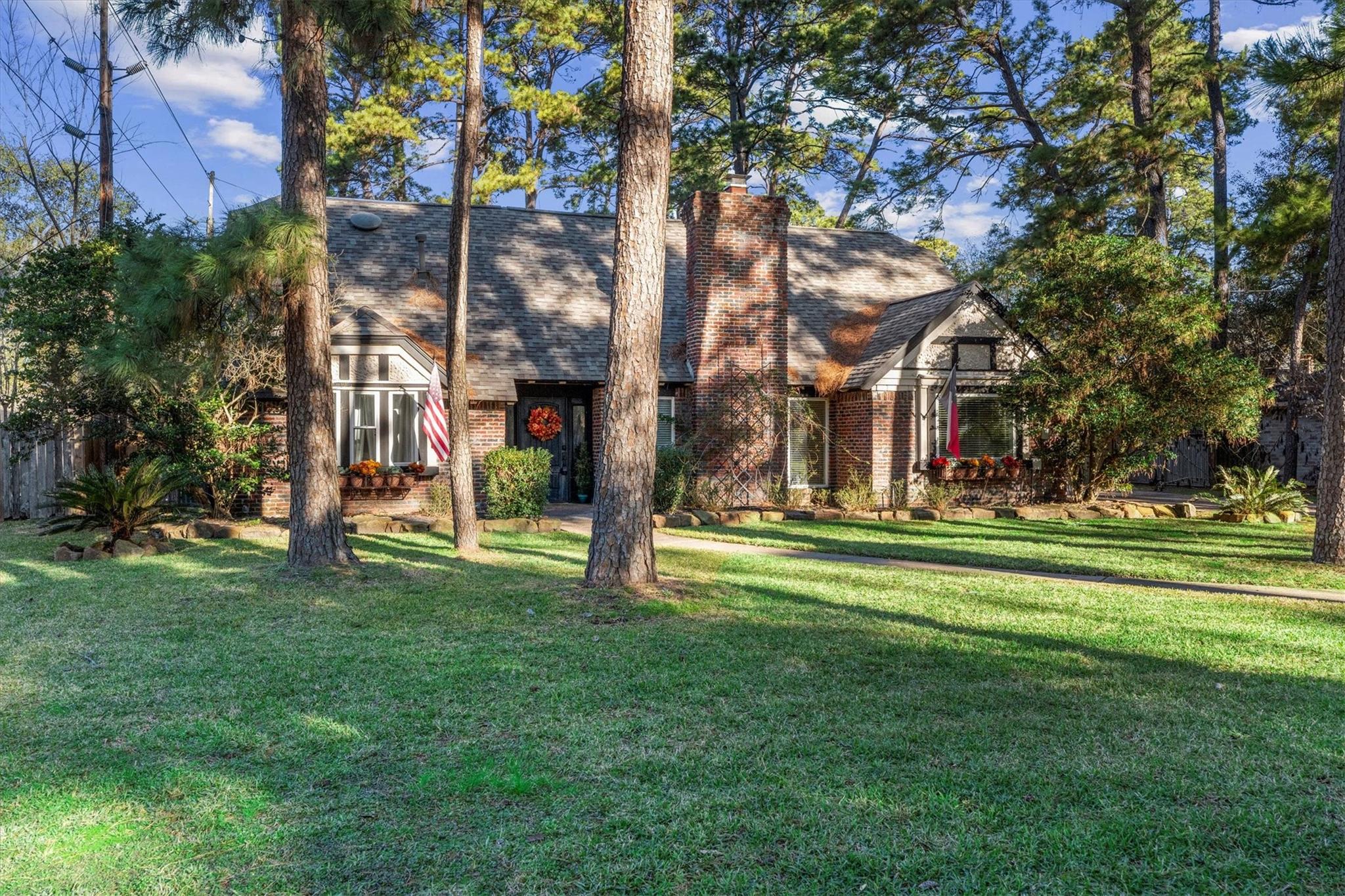 8118 Oak Moss Drive