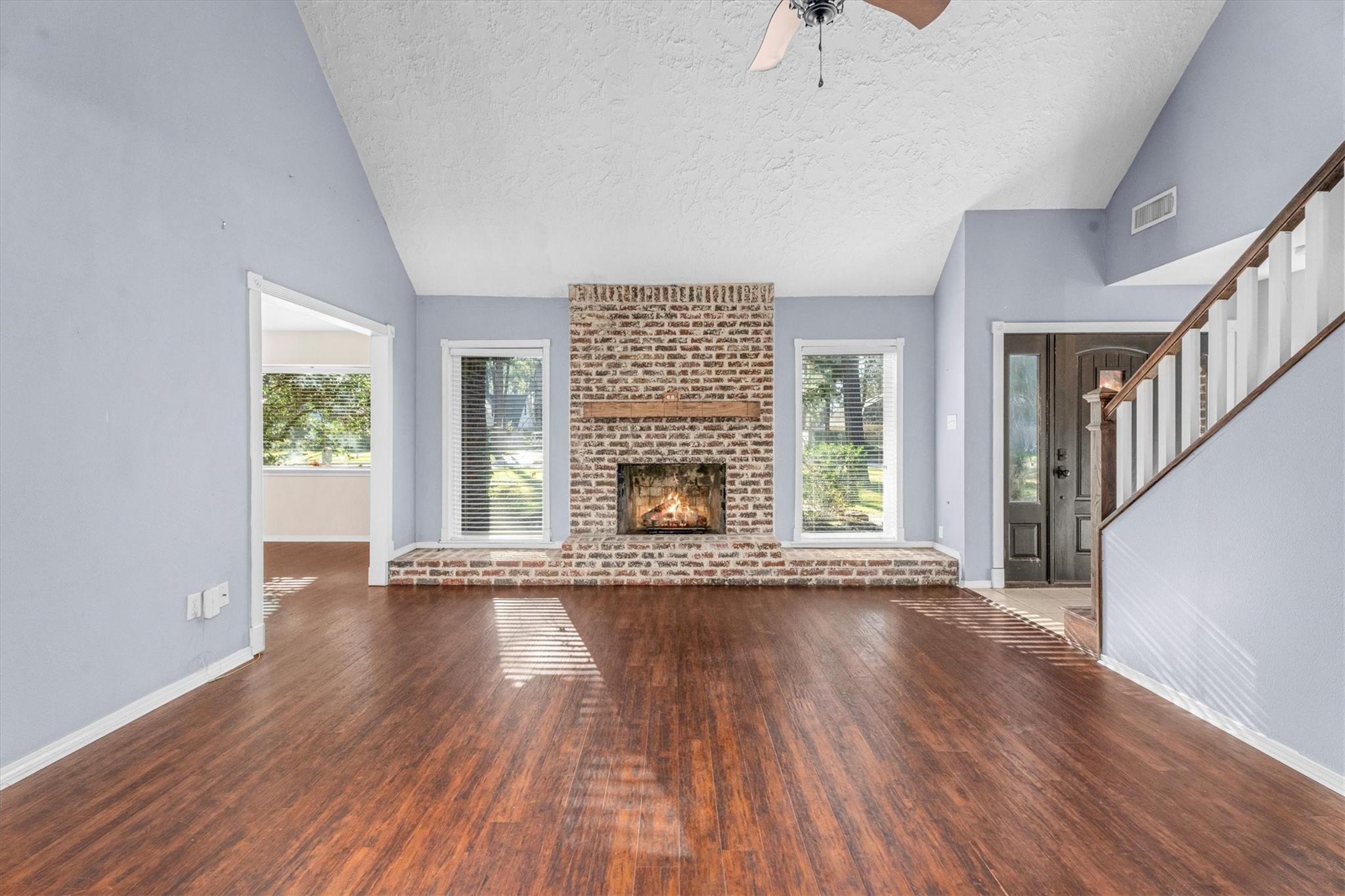 8118 Oak Moss Drive